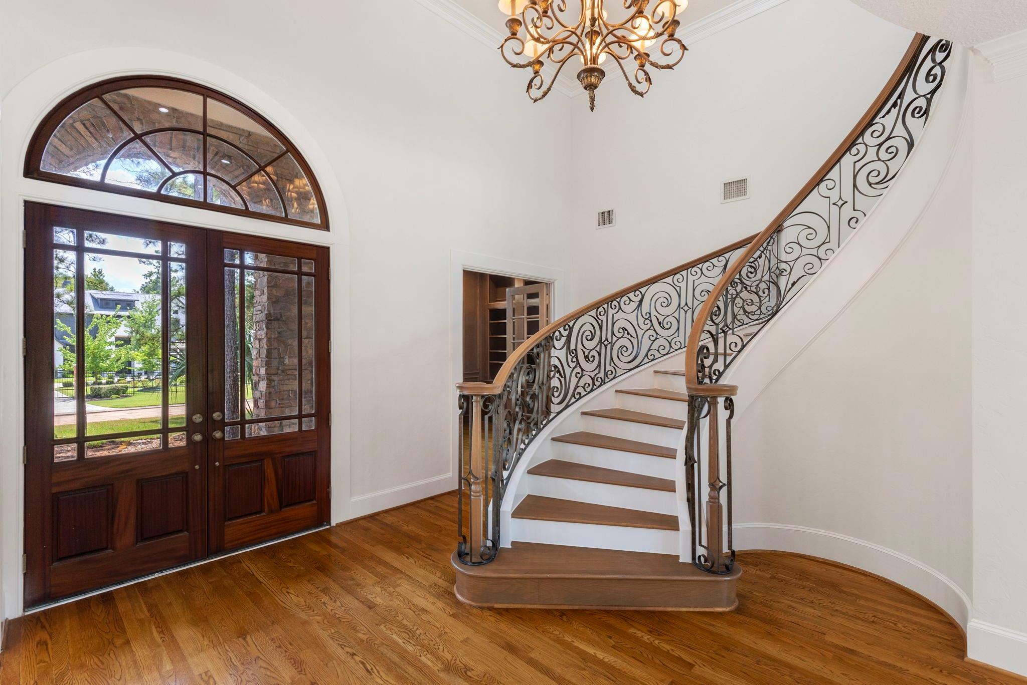 39 W Bracebridge Circle