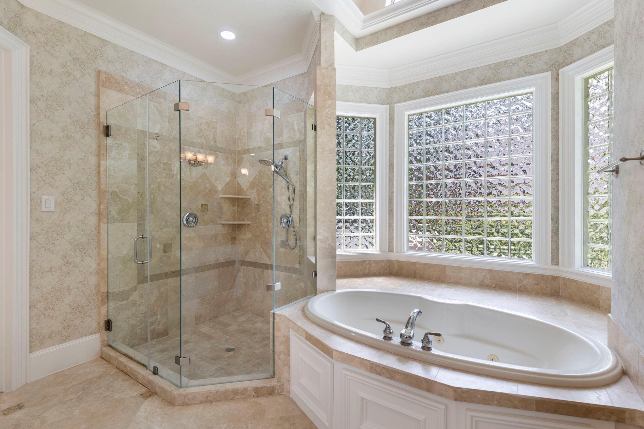 39 W Bracebridge Circle