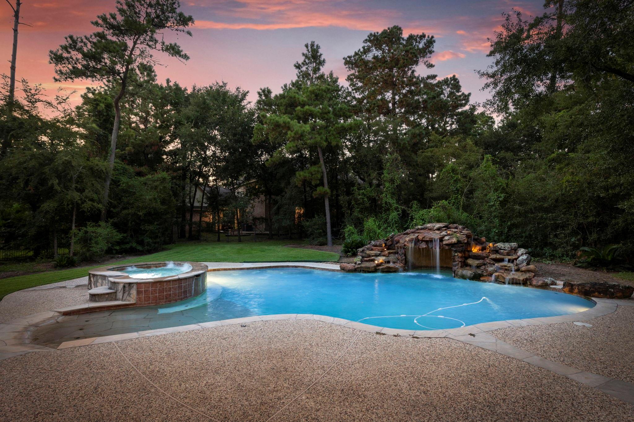 39 W Bracebridge Circle