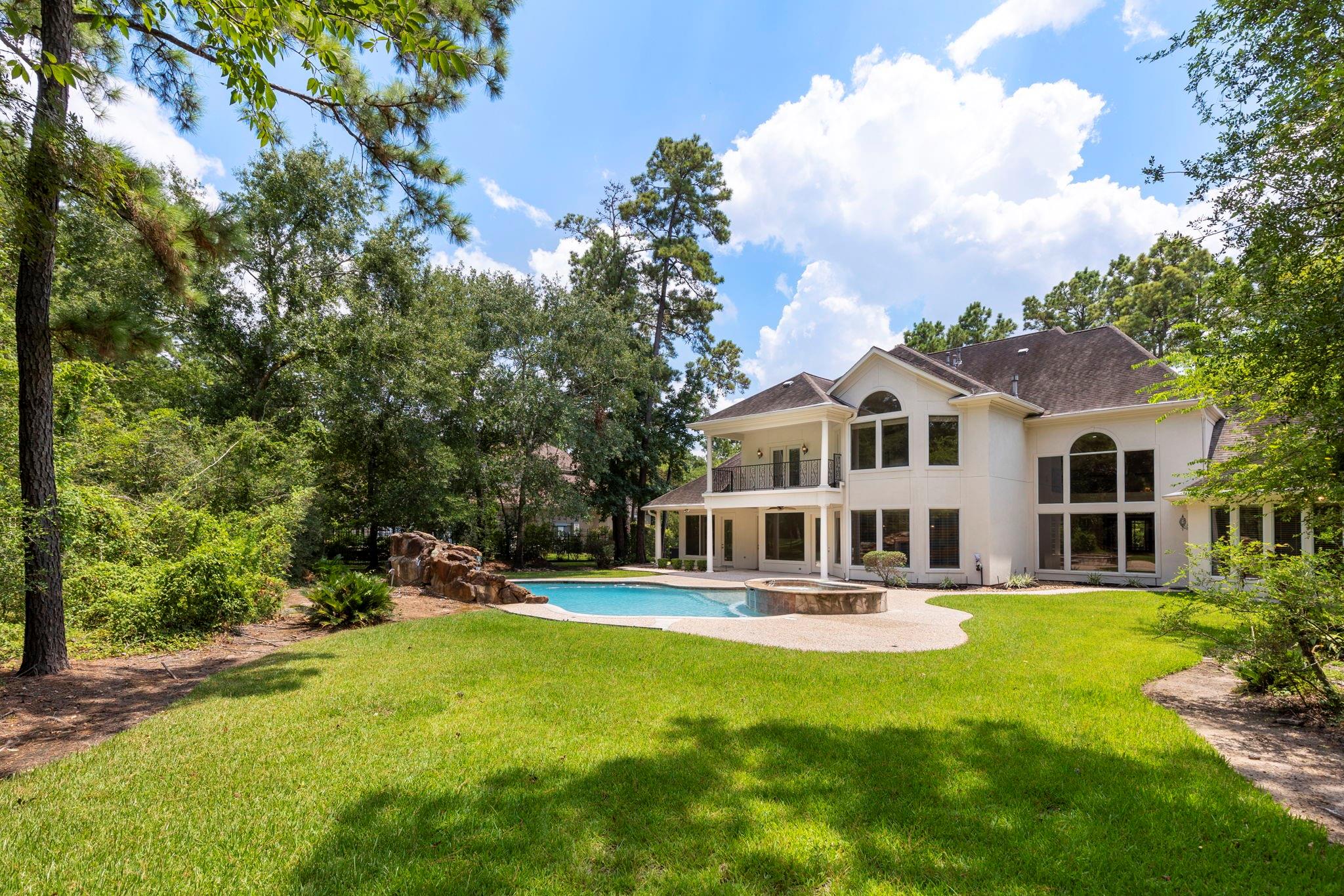 39 W Bracebridge Circle