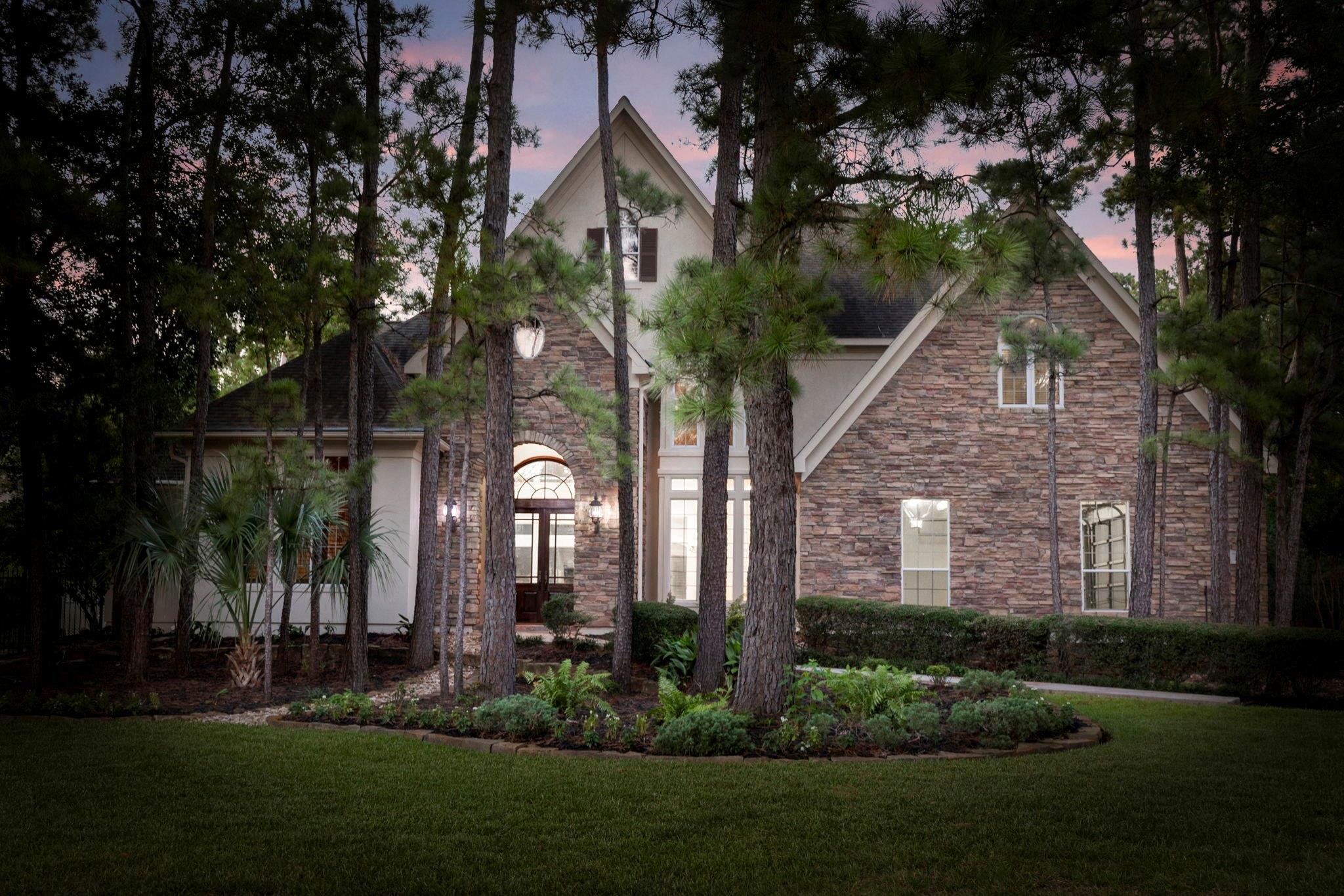 39 W Bracebridge Circle