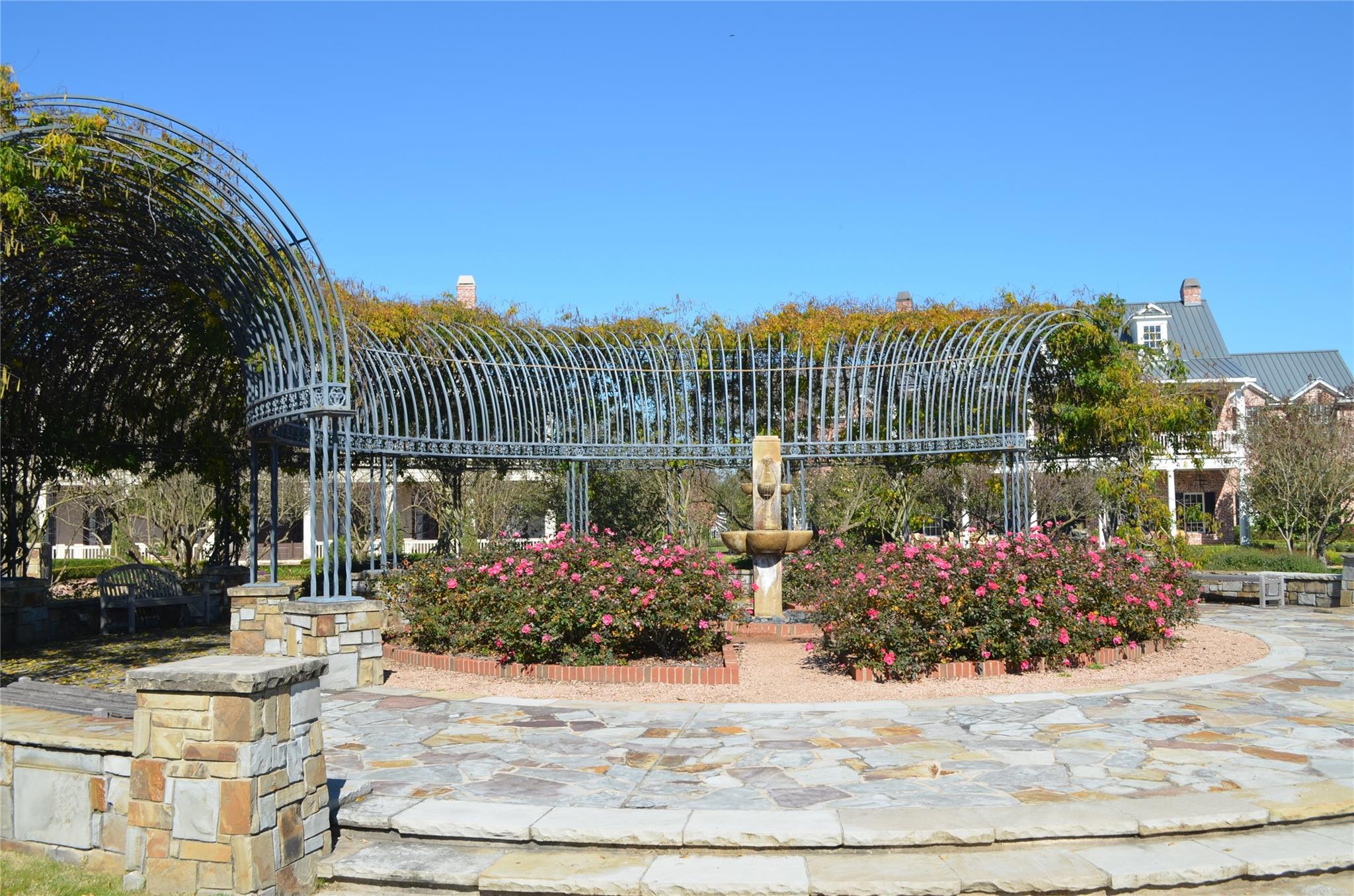 60 North Bay Boulevard