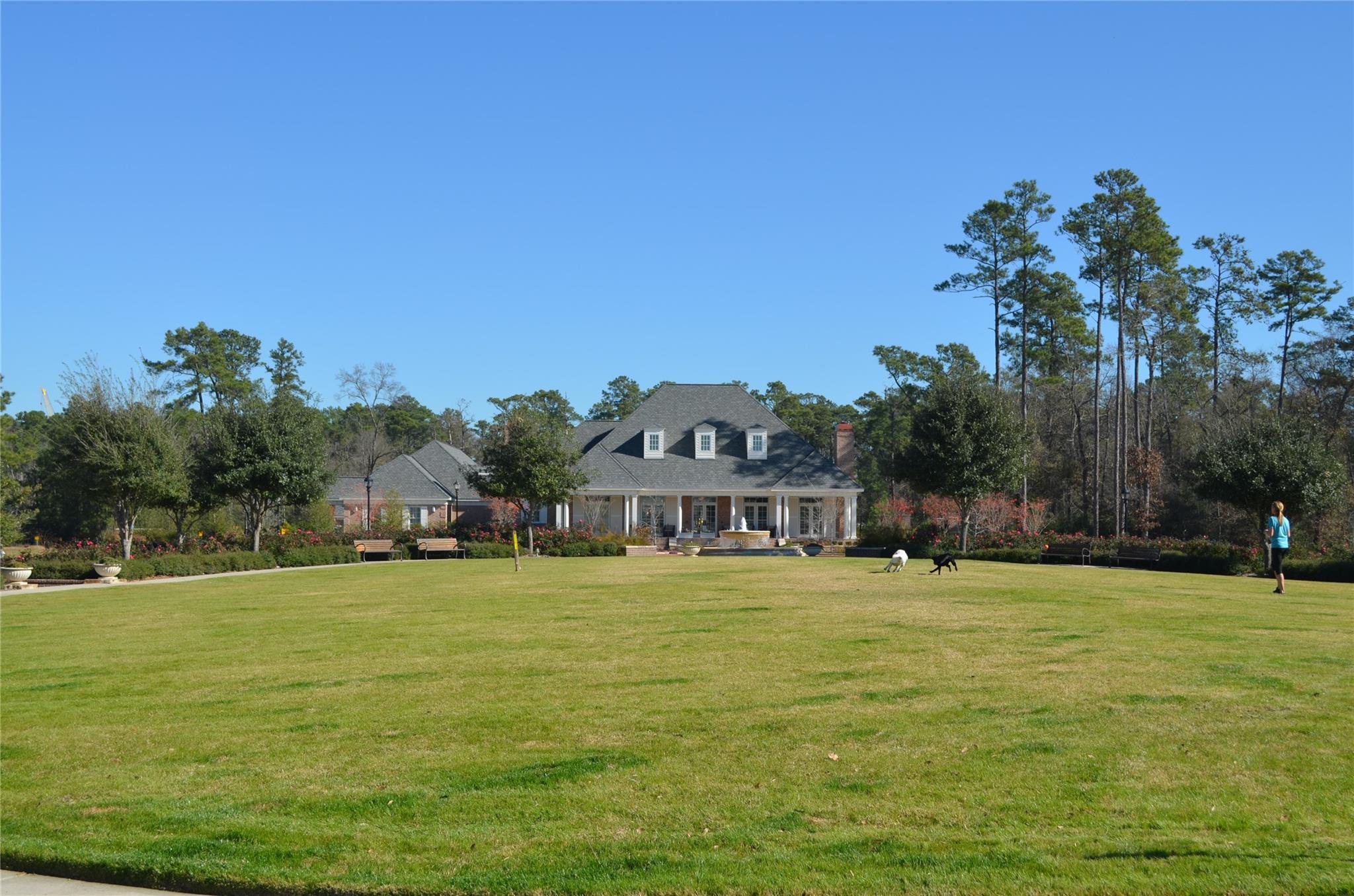 60 North Bay Boulevard