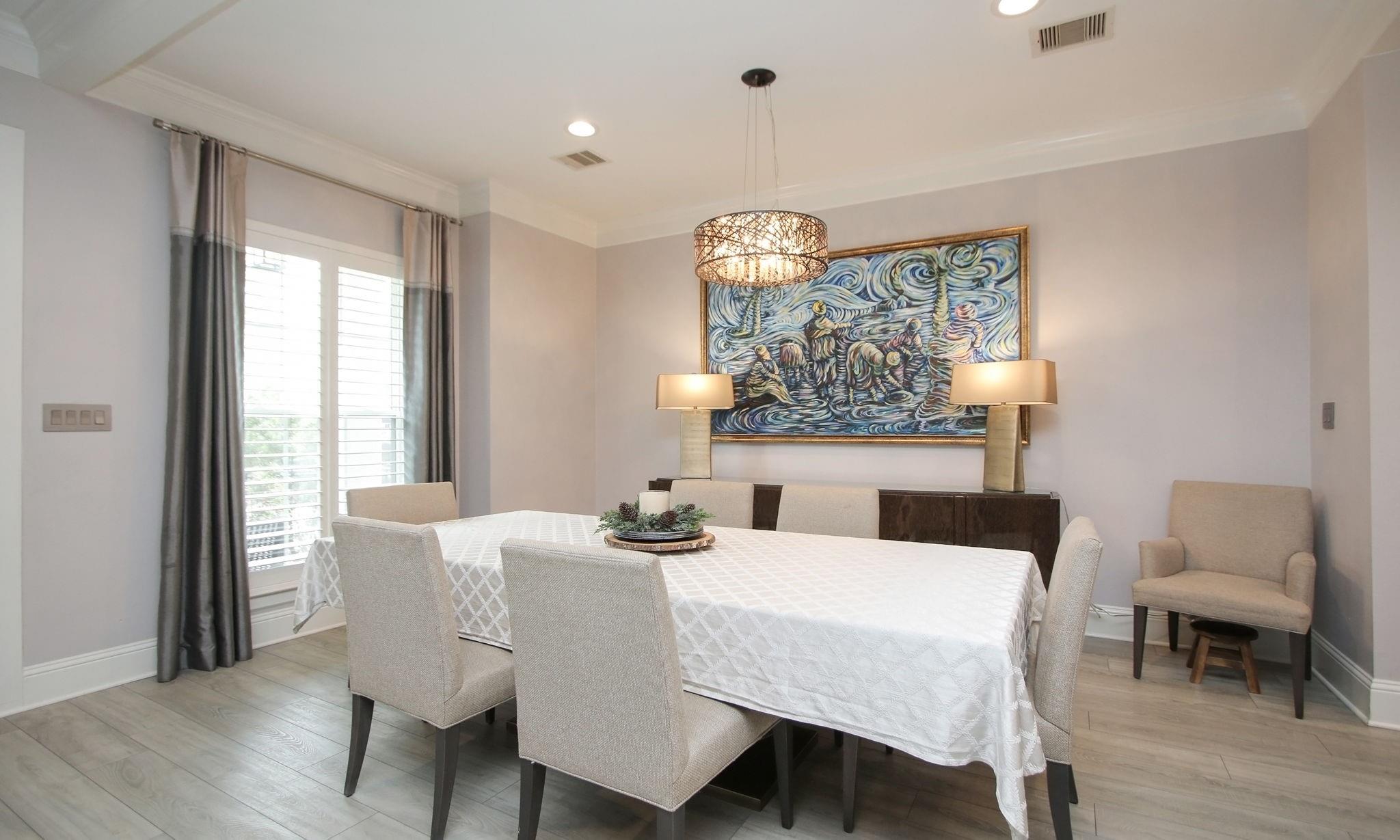 15 E Breezy Way
