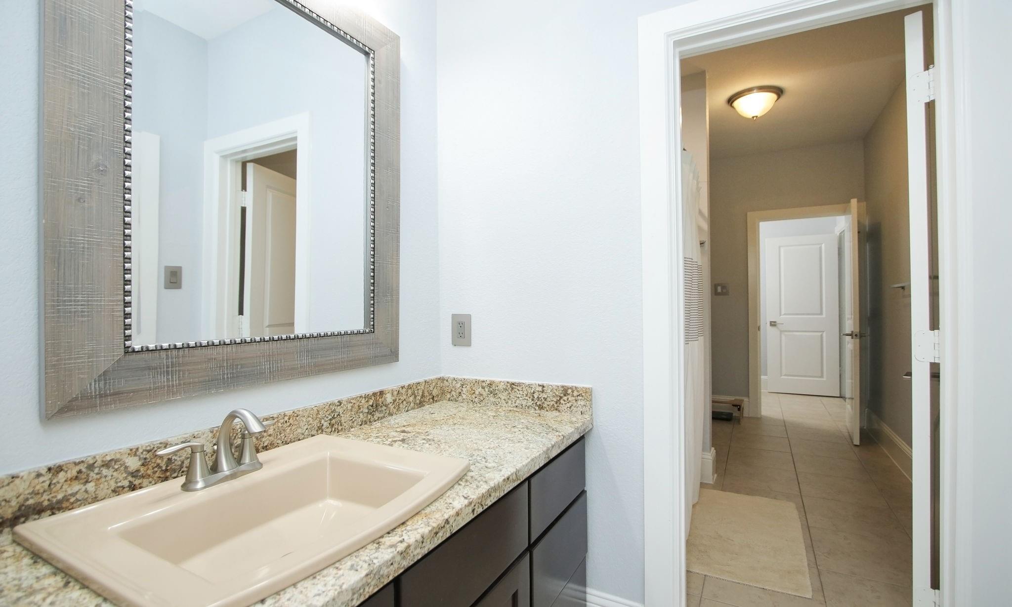 15 E Breezy Way