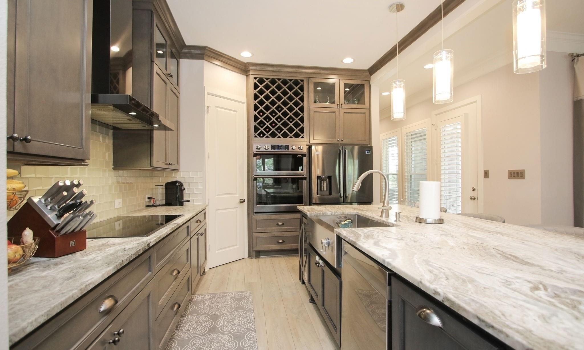 15 E Breezy Way