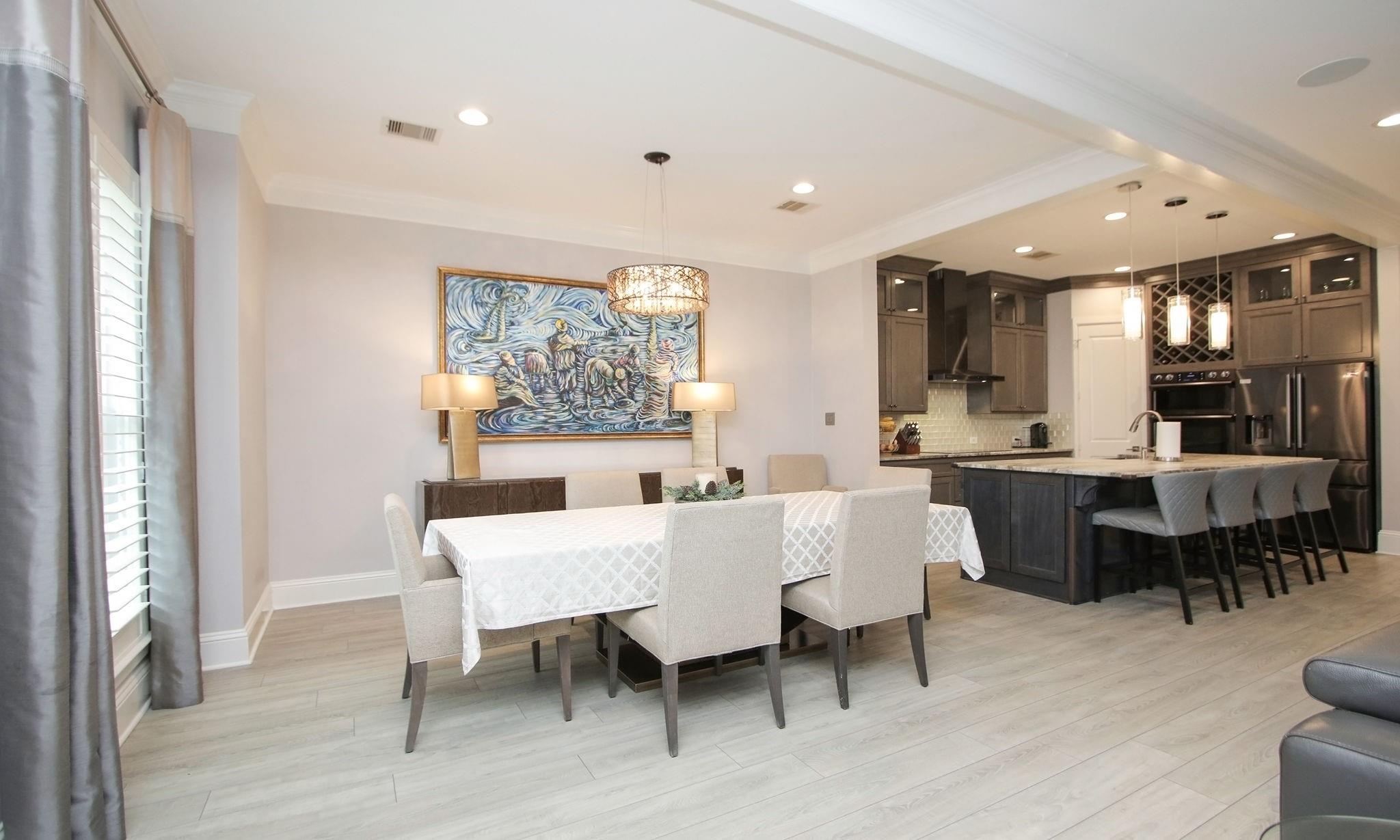 15 E Breezy Way