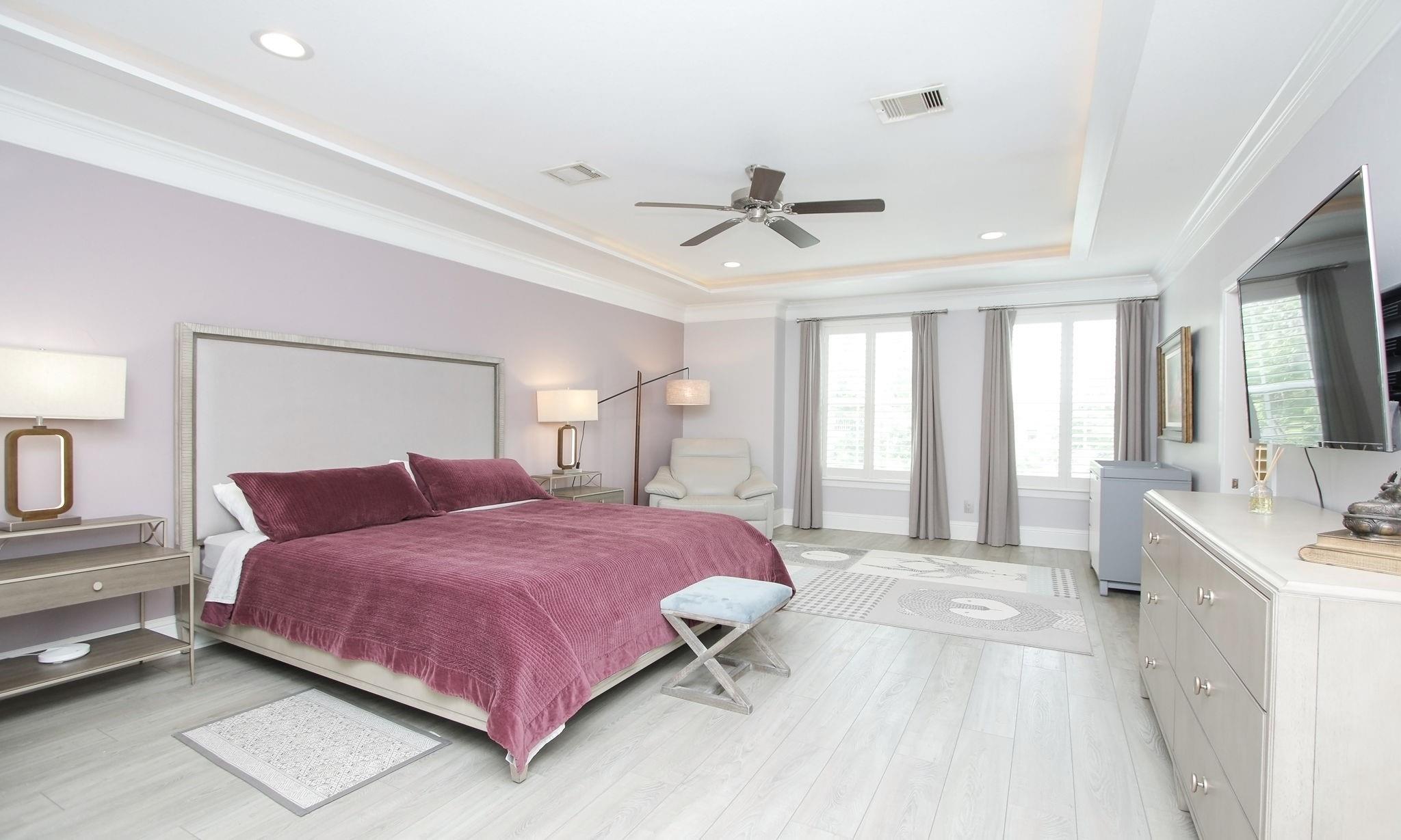 15 E Breezy Way