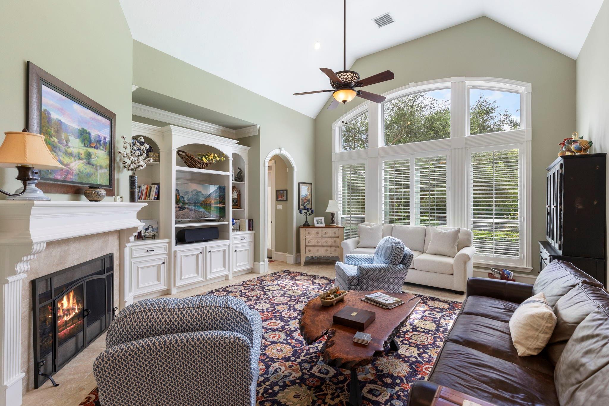 2 Snow Pond Place