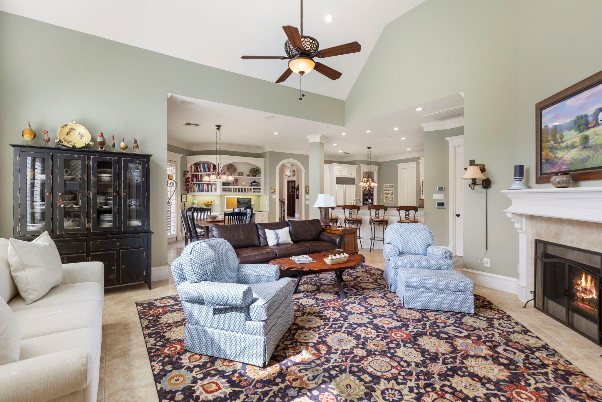 2 Snow Pond Place