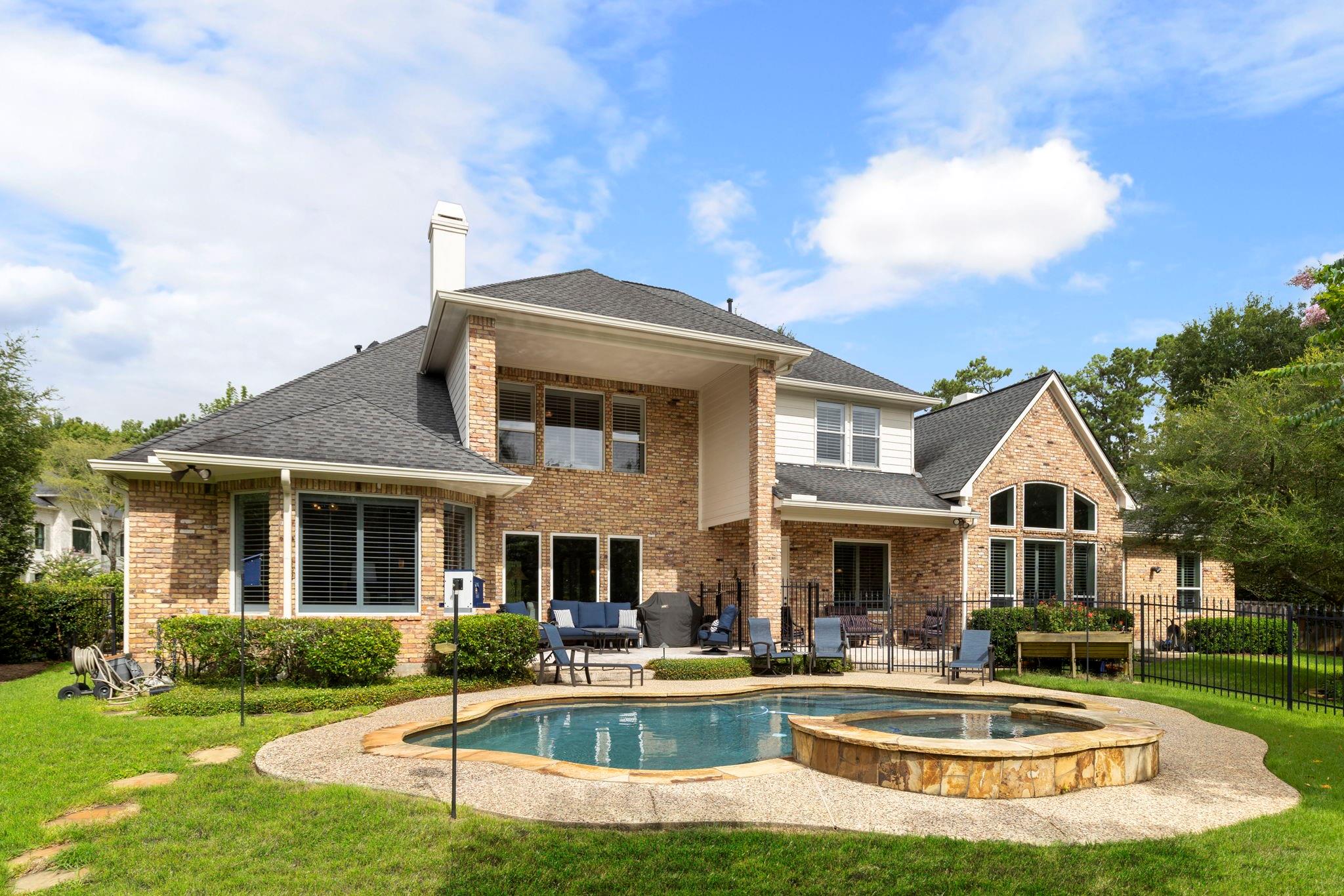 2 Snow Pond Place
