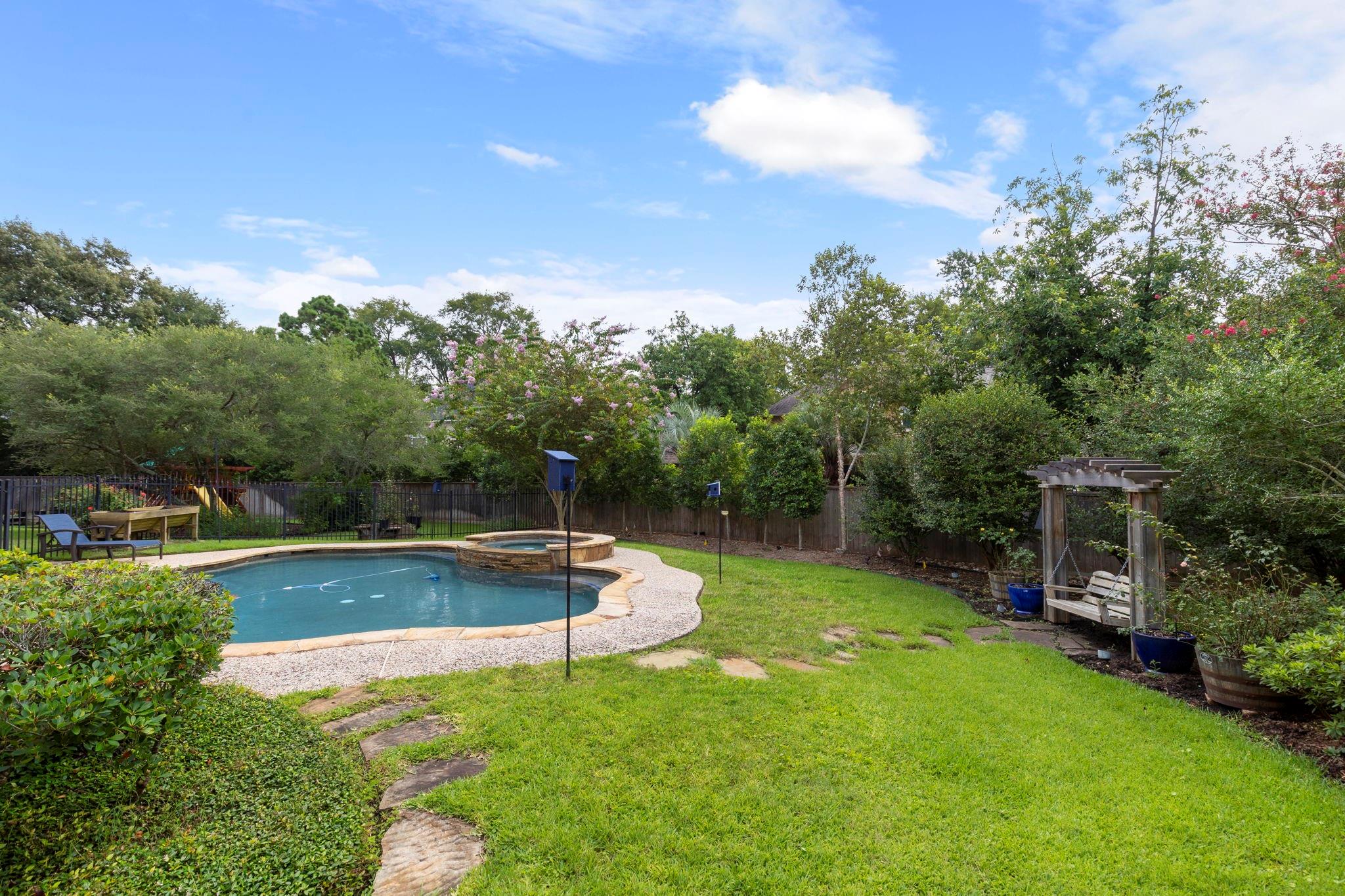 2 Snow Pond Place