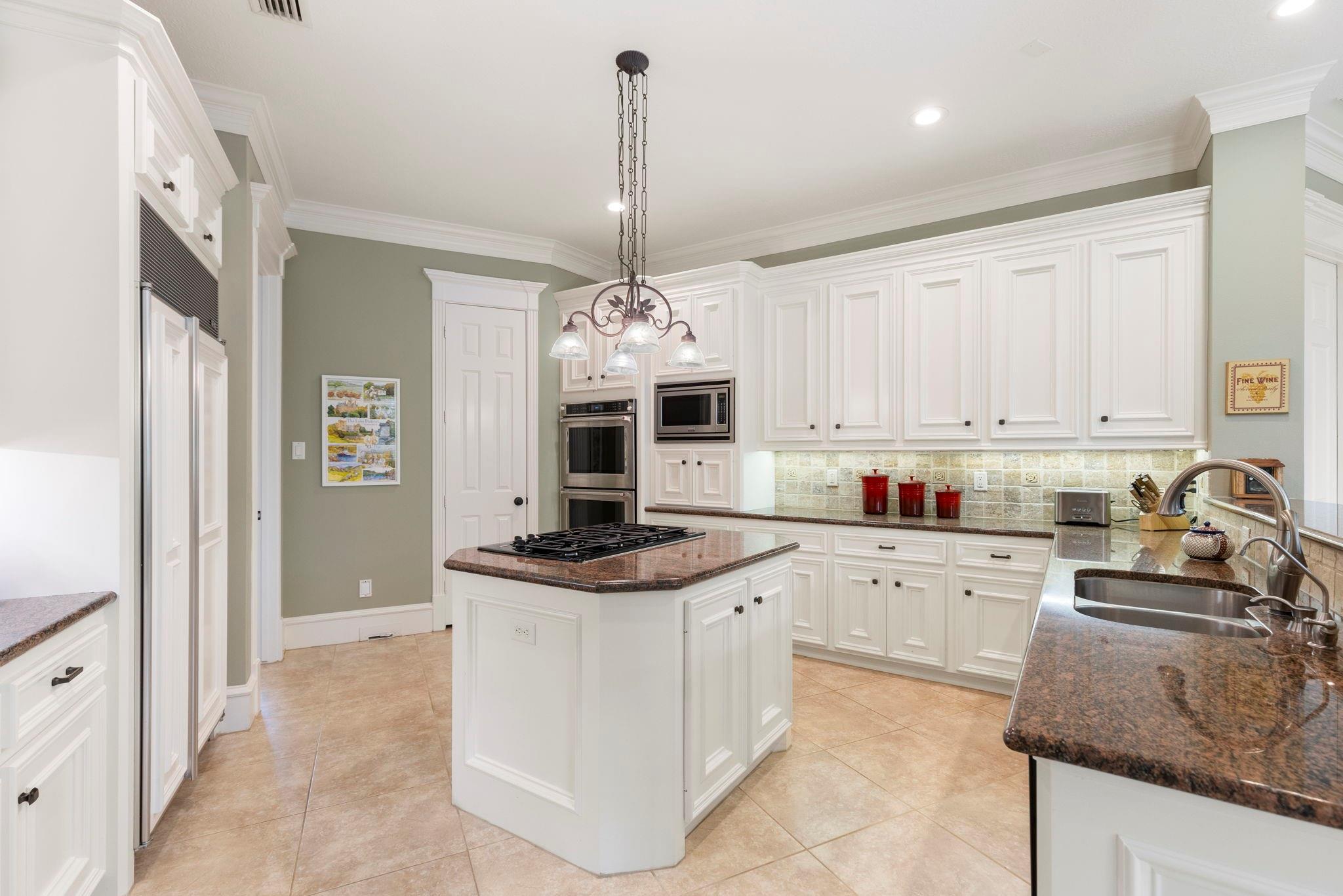 2 Snow Pond Place