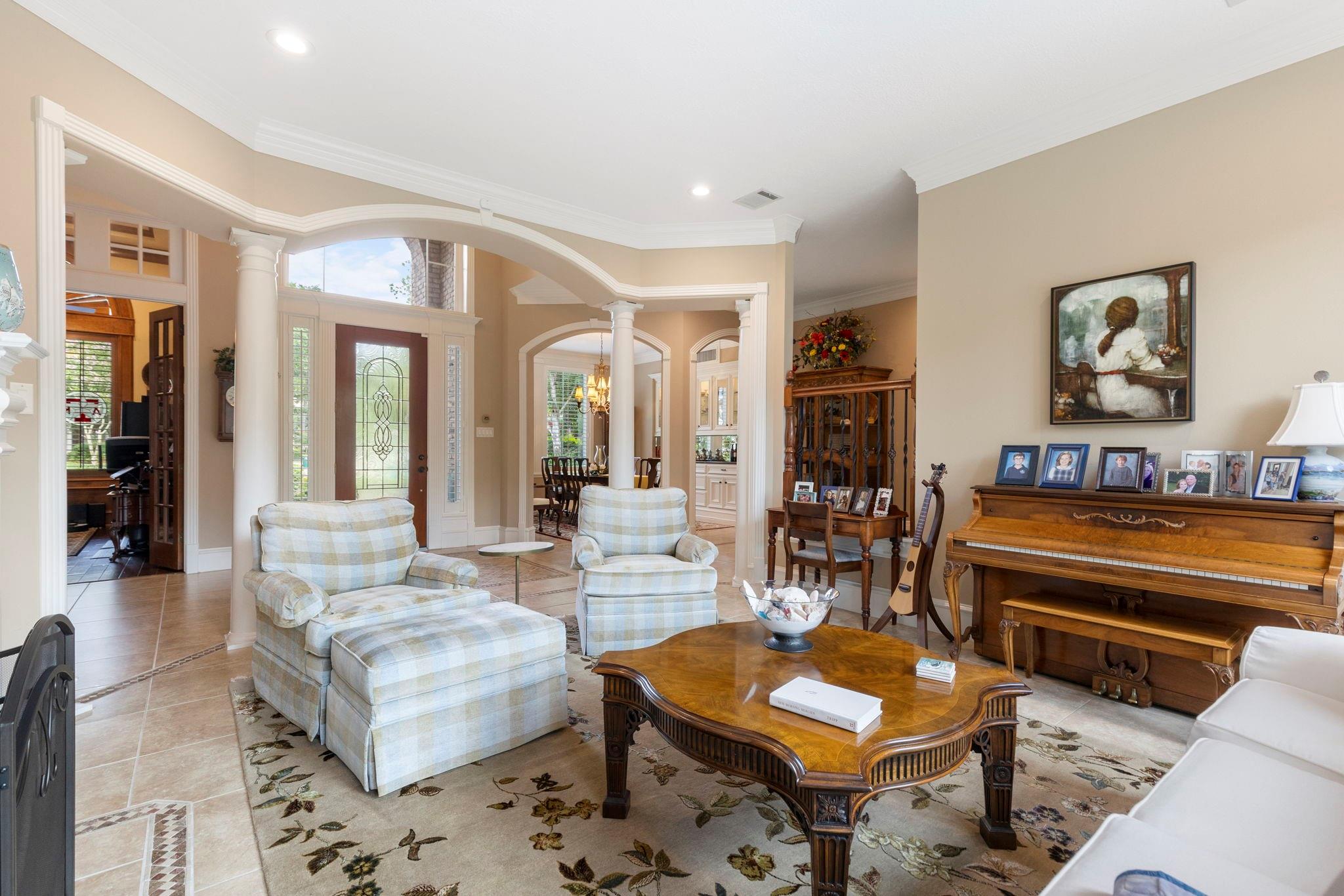 2 Snow Pond Place