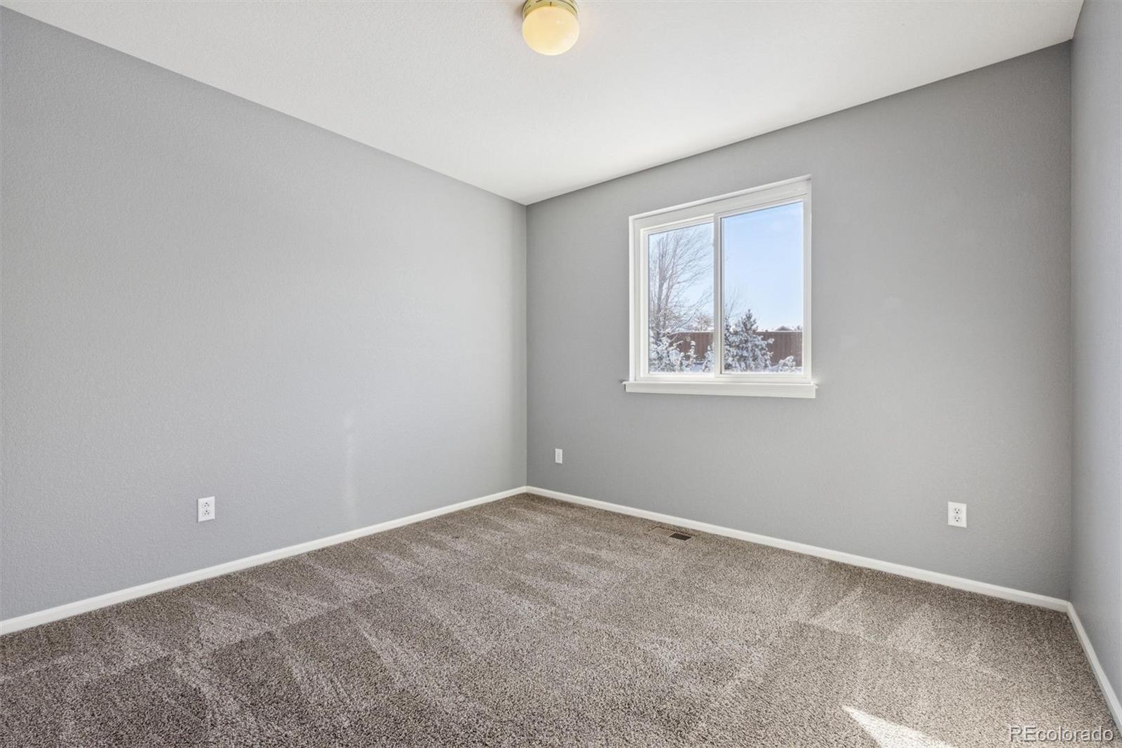 508 English Sparrow Trail