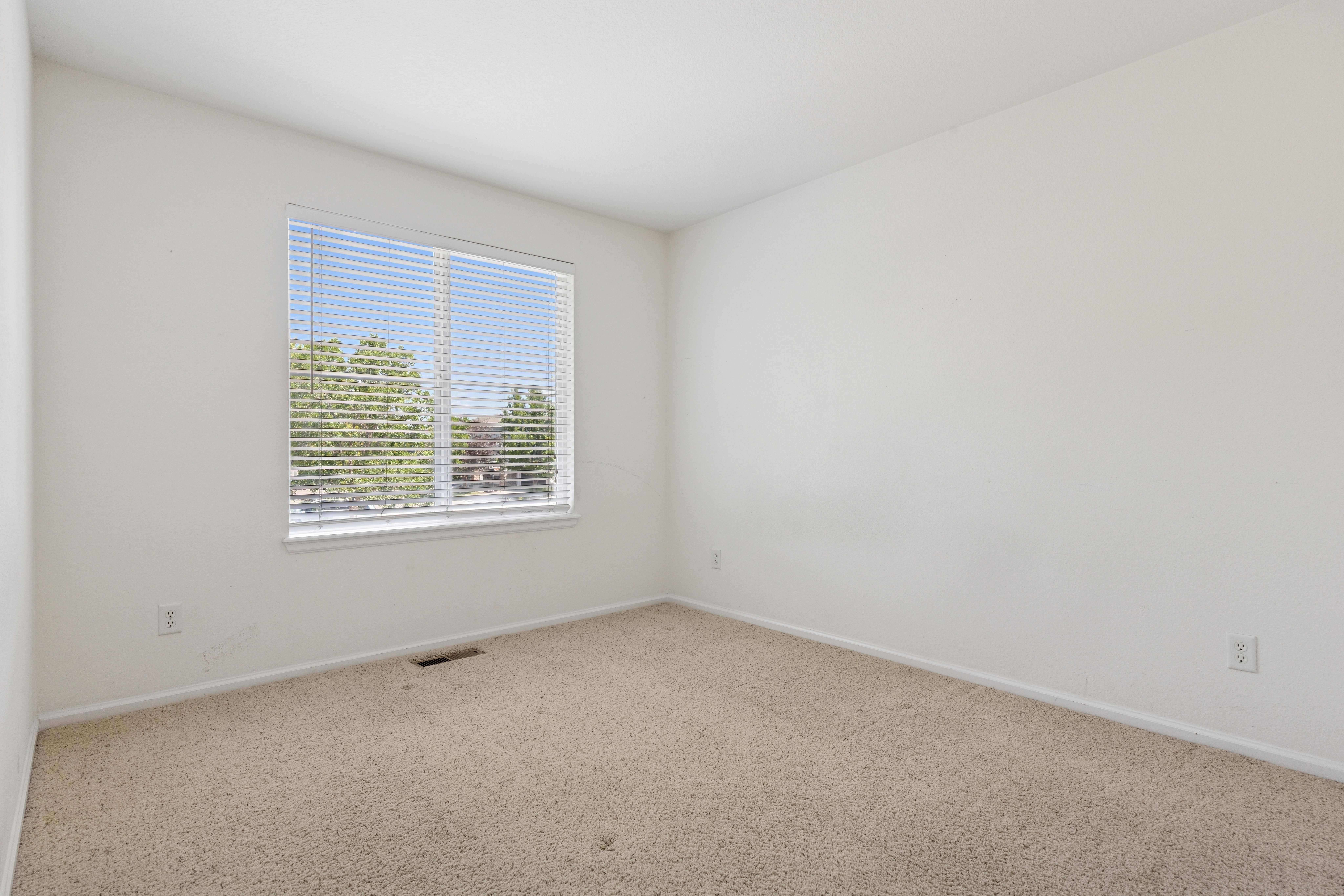 10858 Fairmont Lane