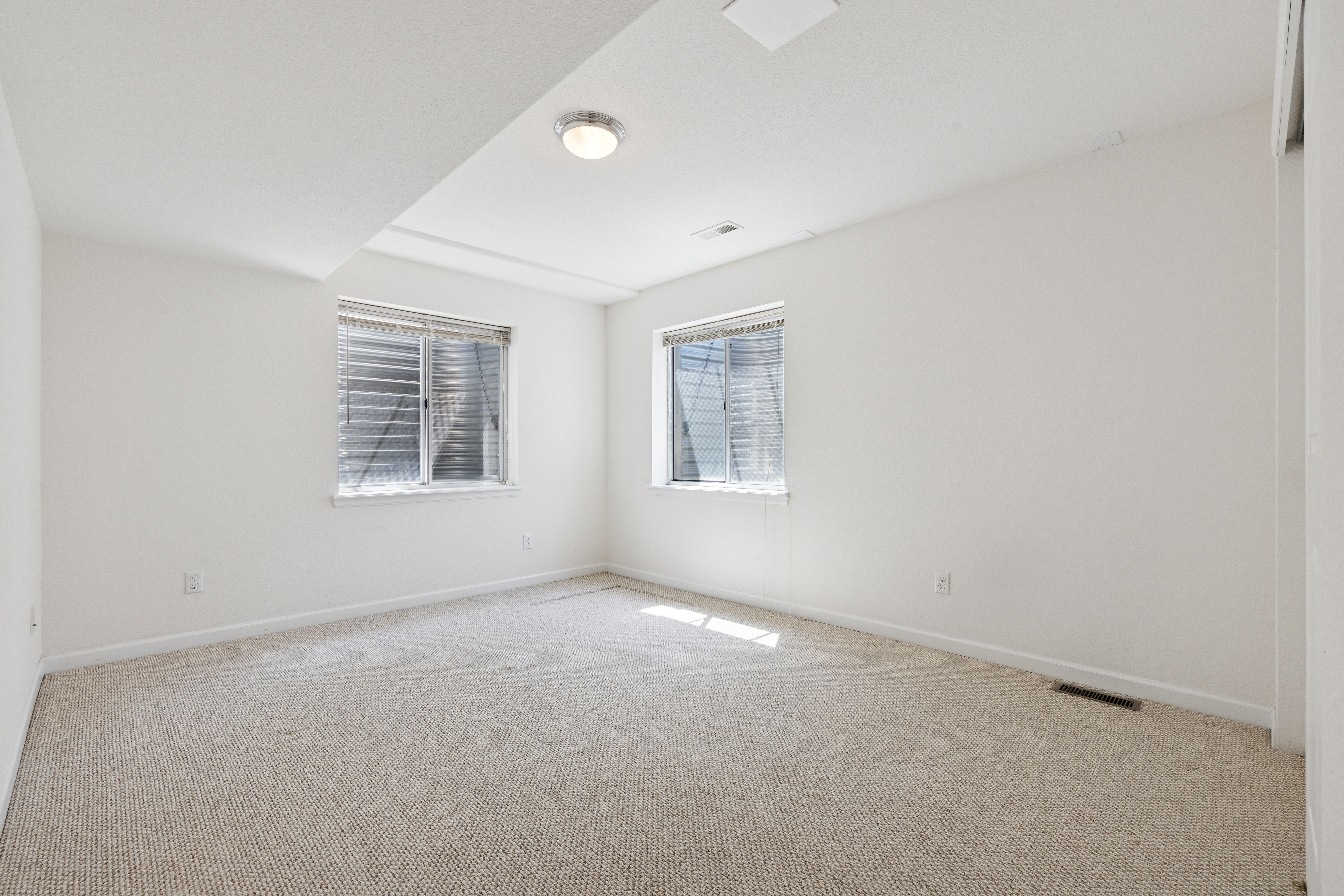 10858 Fairmont Lane