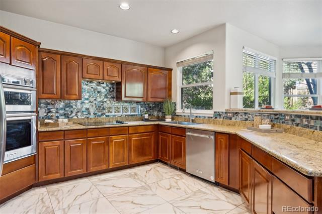 5632 S Truckee Court