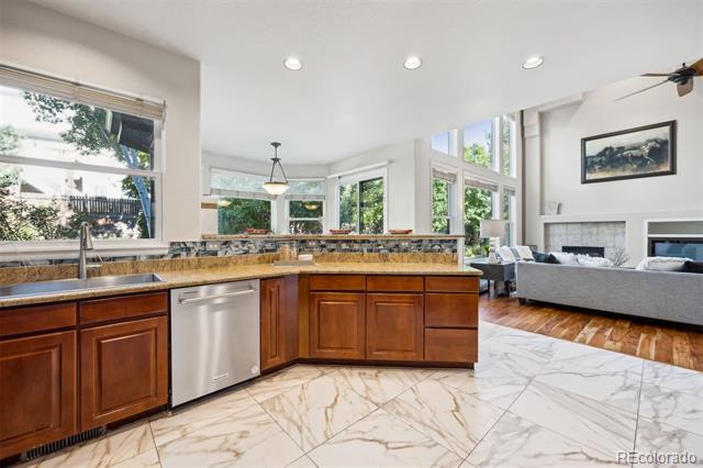 5632 S Truckee Court