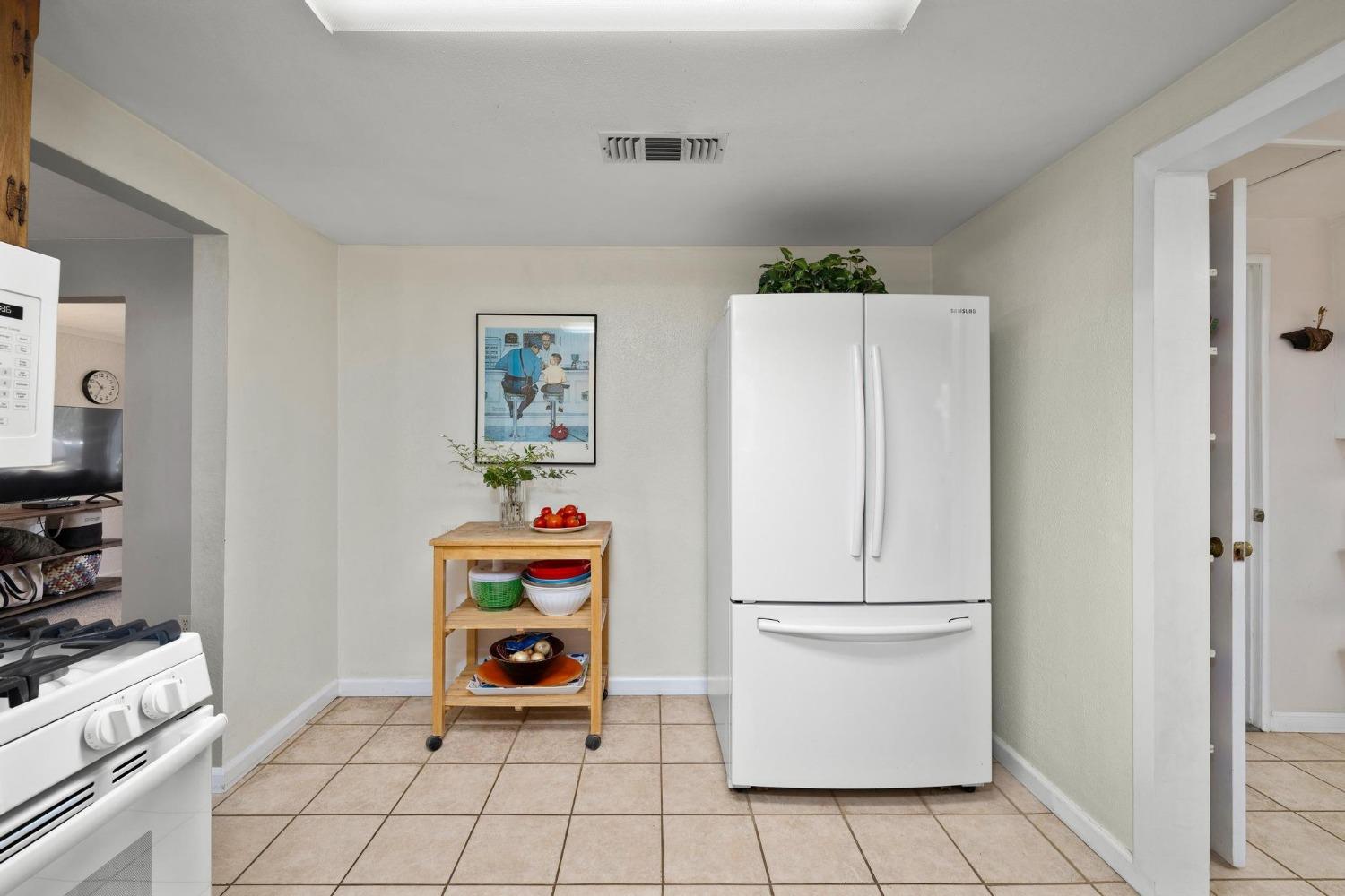 9374 Yosemite Boulevard