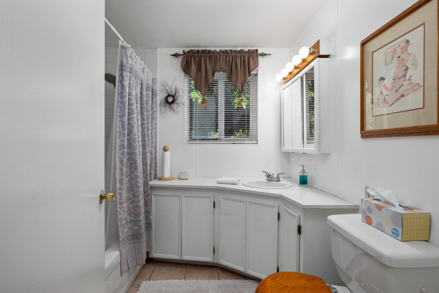 9374 Yosemite Boulevard