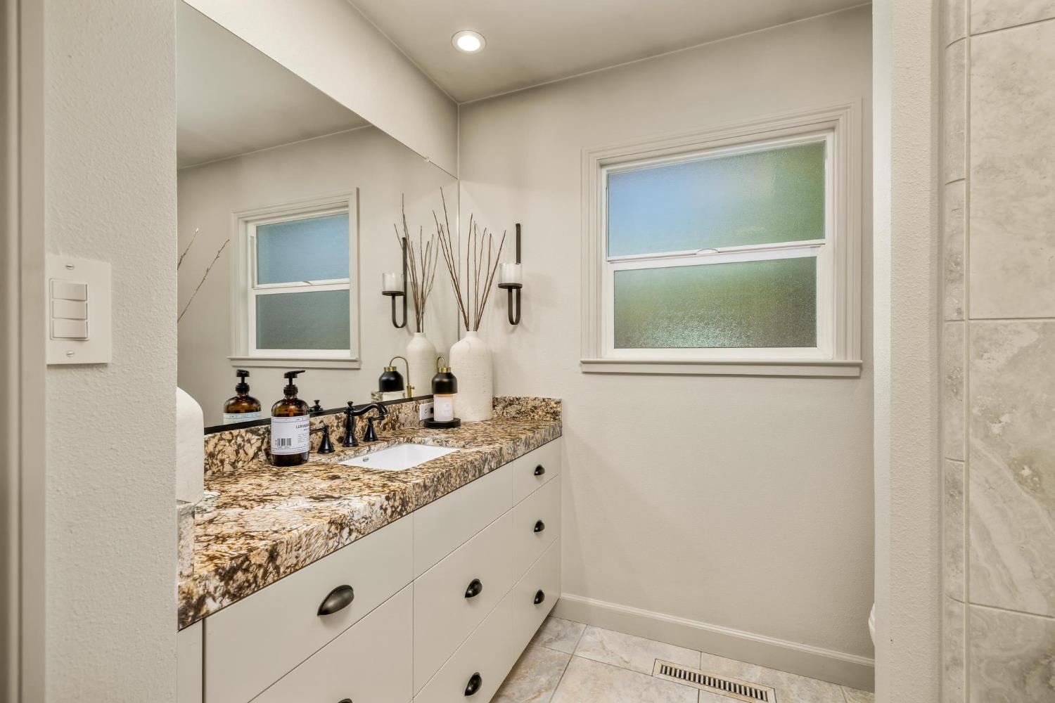 1028 Springfield Way