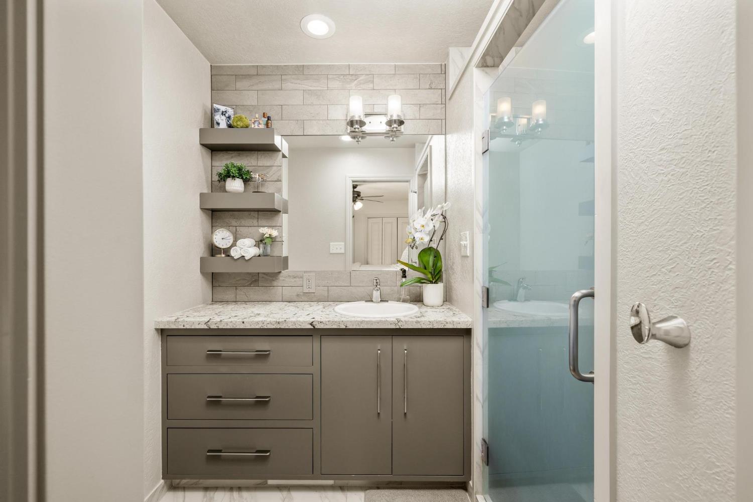 1028 Springfield Way