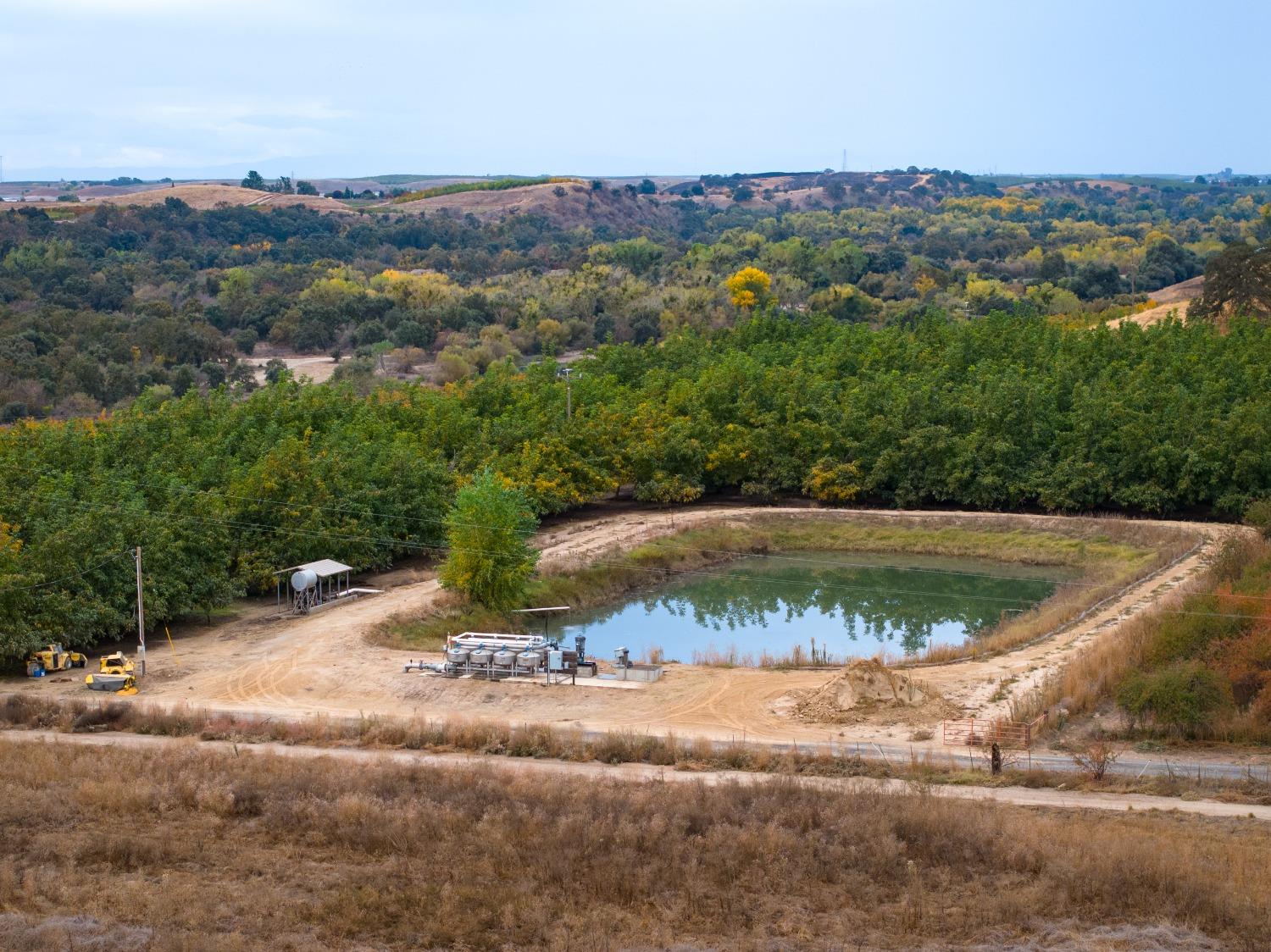 24608 Yosemite Boulevard