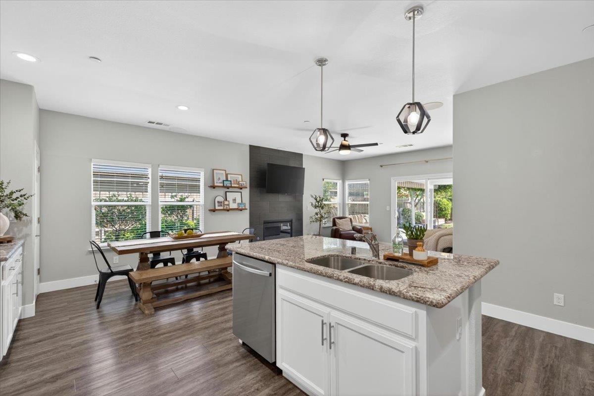 437 Silver Ridge Court