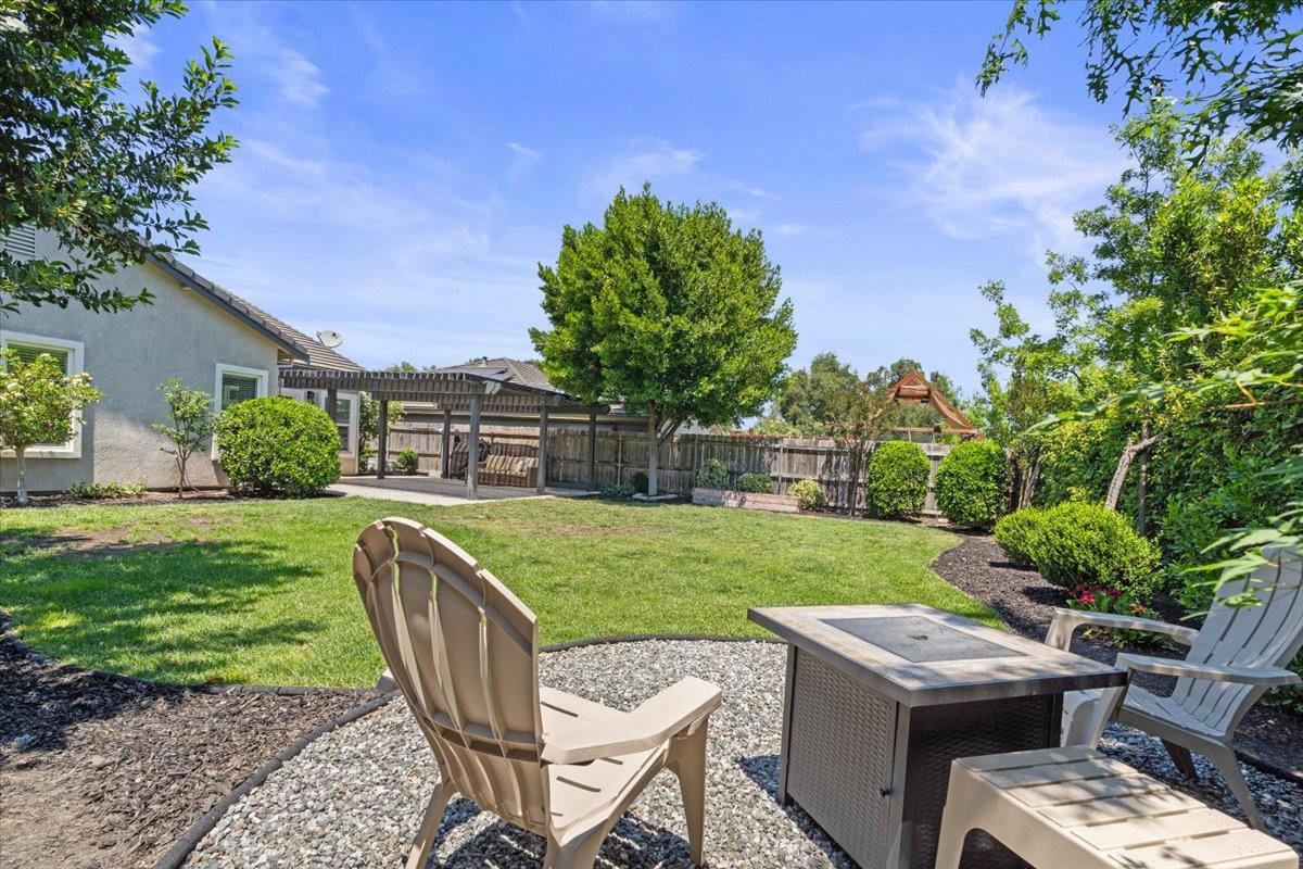 437 Silver Ridge Court