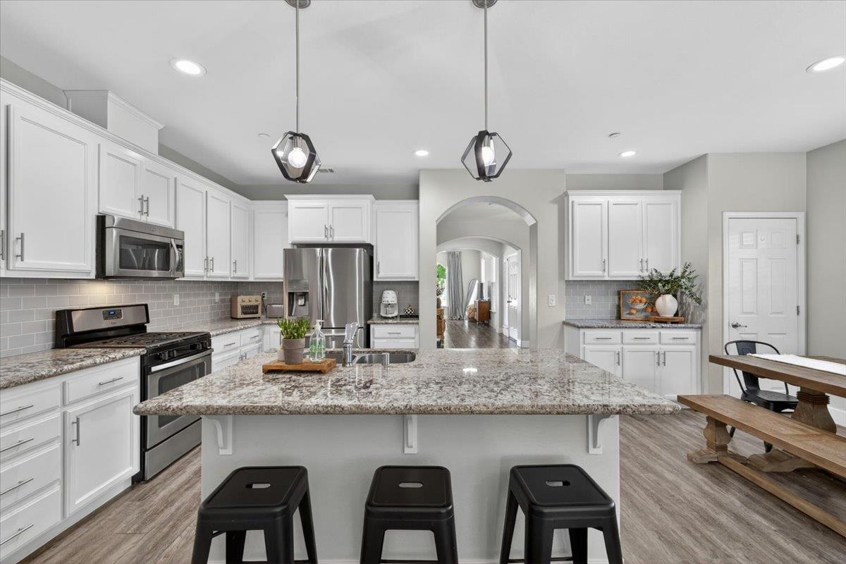 437 Silver Ridge Court