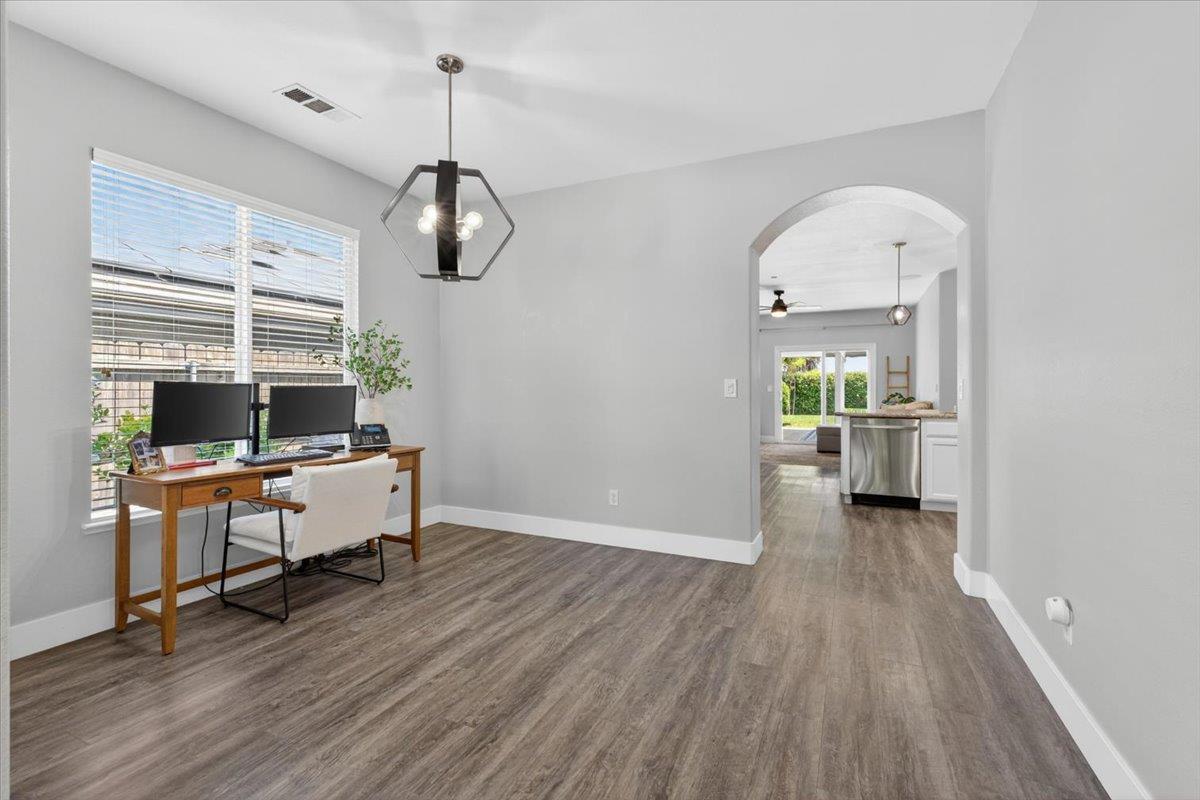 437 Silver Ridge Court