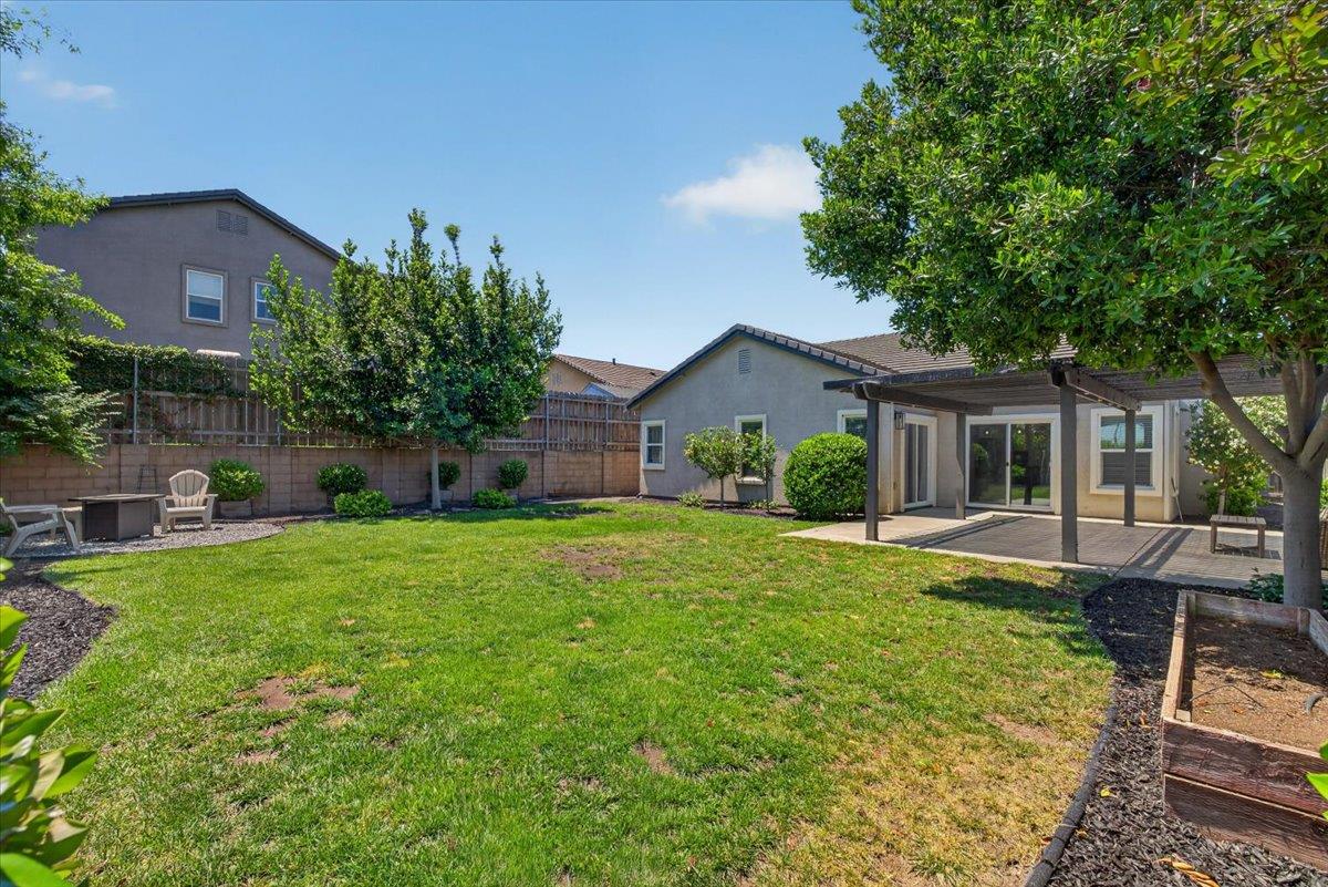 437 Silver Ridge Court