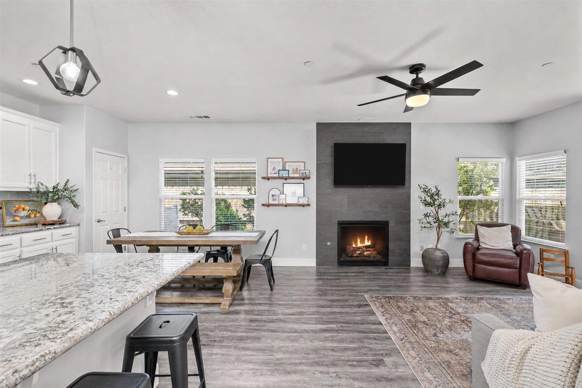 437 Silver Ridge Court