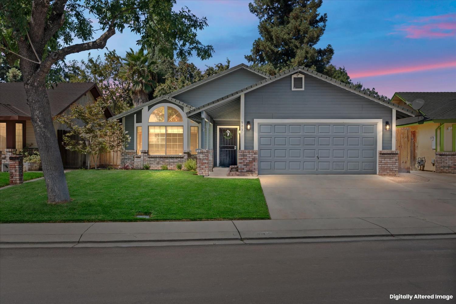 909 Deer Park Drive