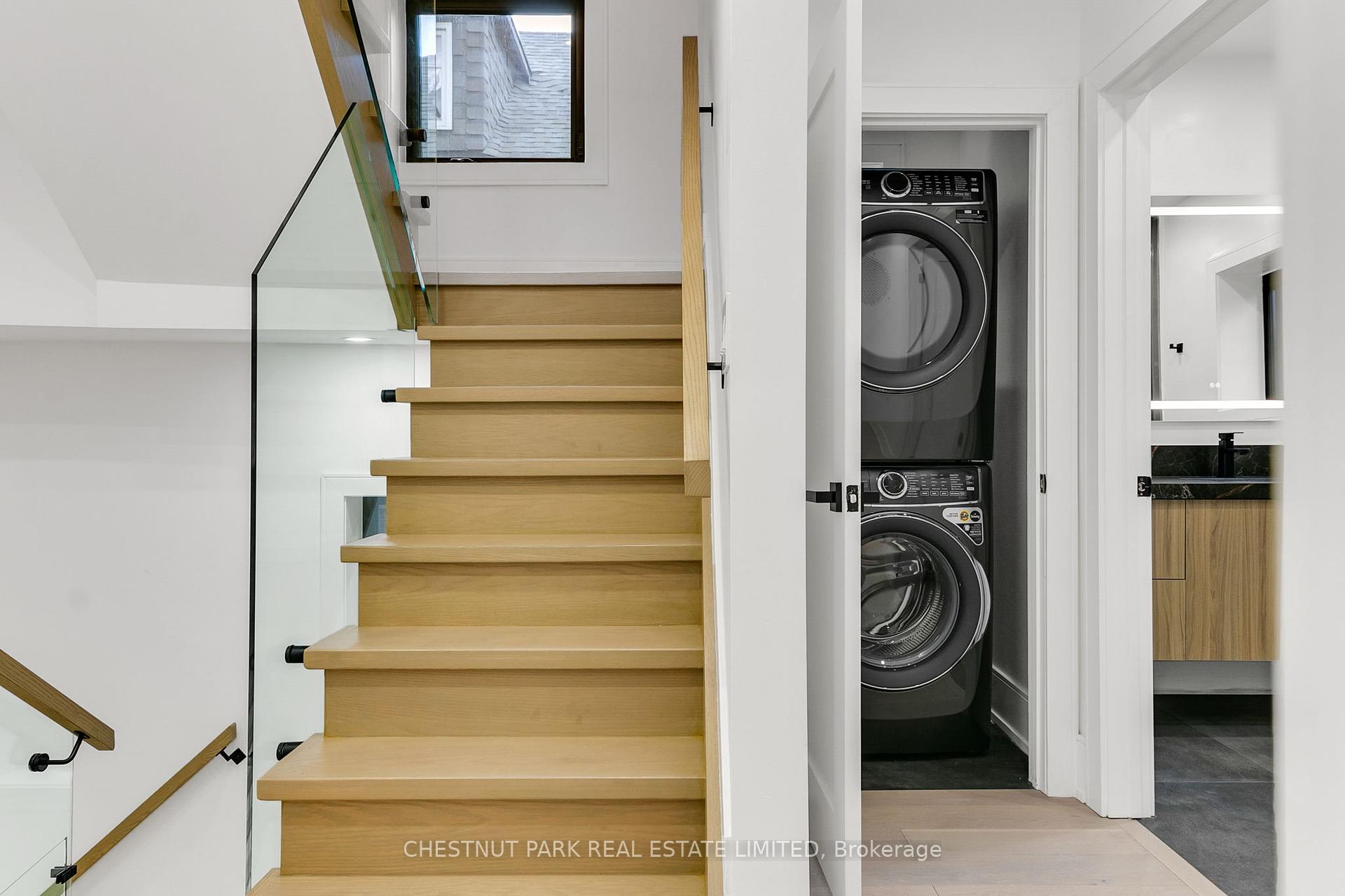 111 Roxborough Drive, Toronto
