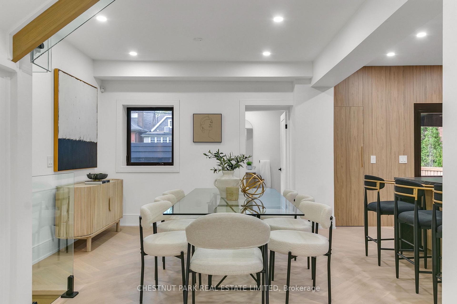 111 Roxborough Drive, Toronto