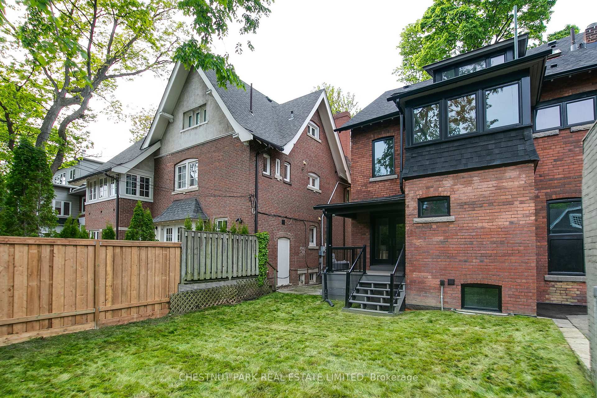 111 Roxborough Drive, Toronto