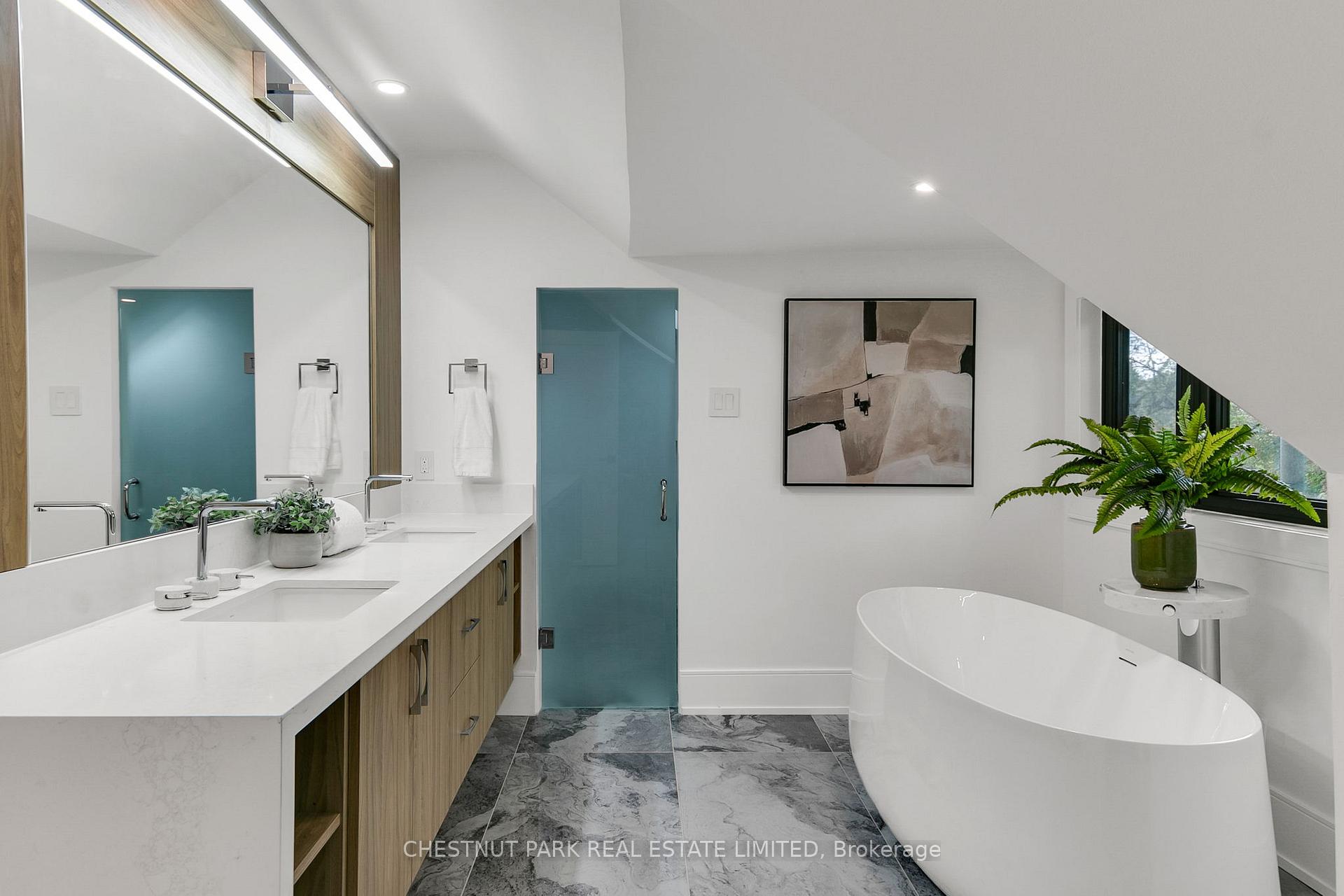 111 Roxborough Drive, Toronto