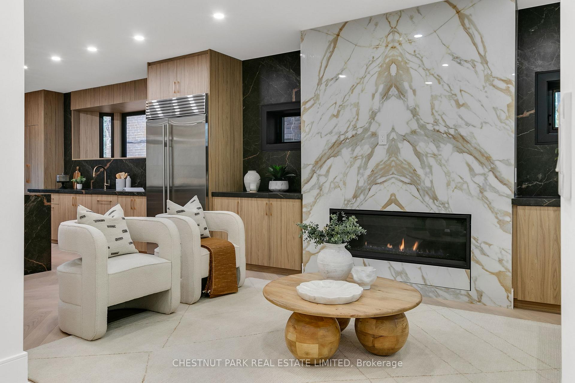 111 Roxborough Drive