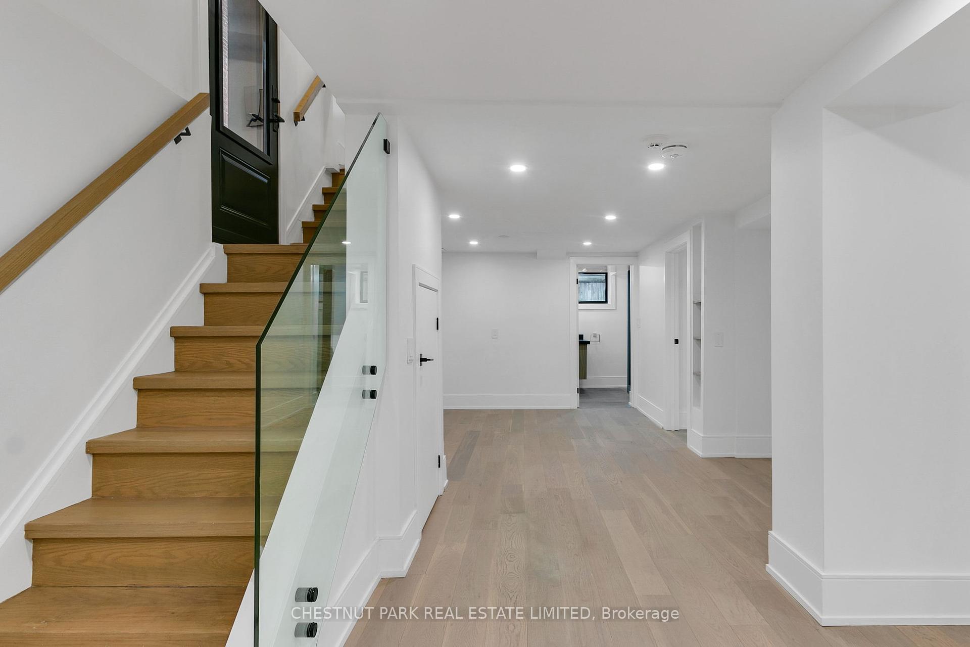 111 Roxborough Drive