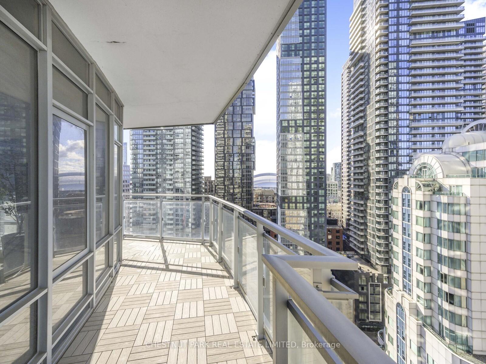 21 Widmer Street 1811, Toronto C01 Unit: 1811