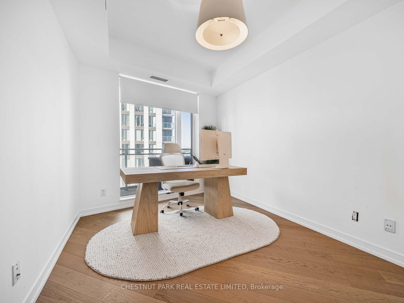 21 Widmer Street 1811, Toronto C01 Unit: 1811