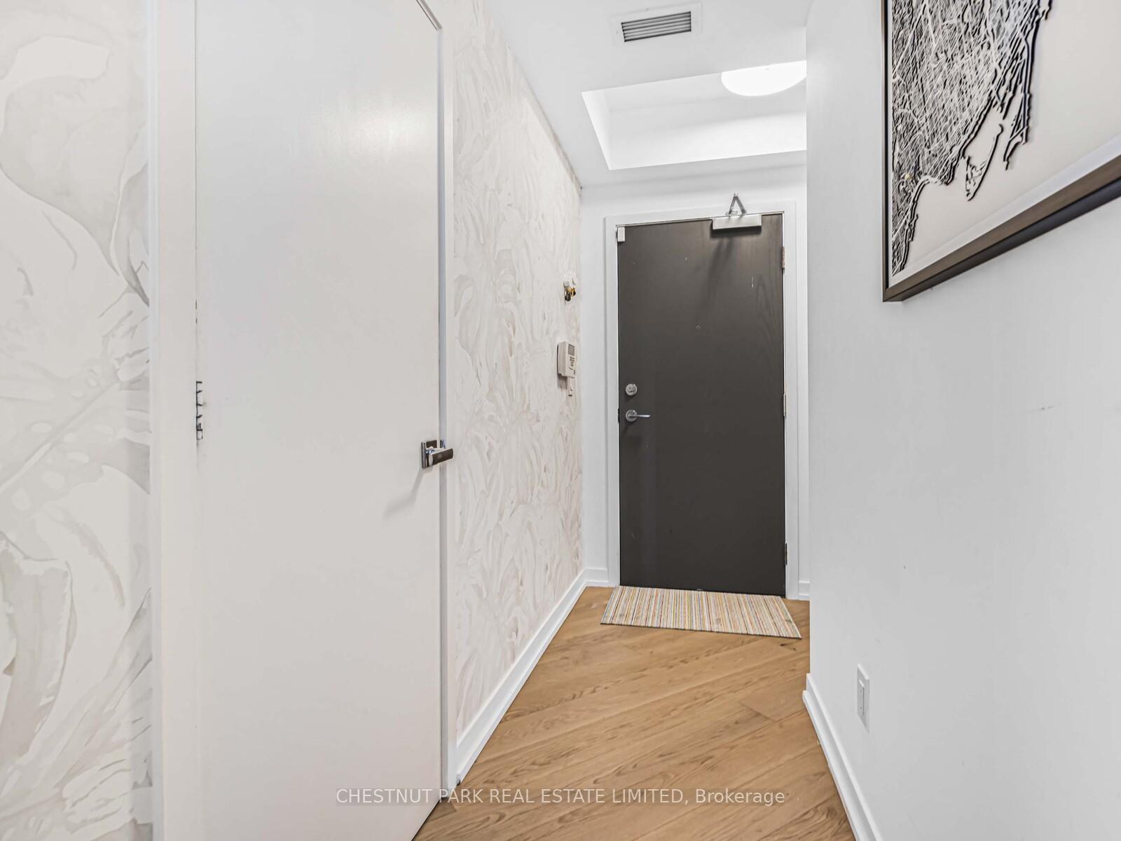 21 Widmer Street 1811, Toronto C01 Unit: 1811