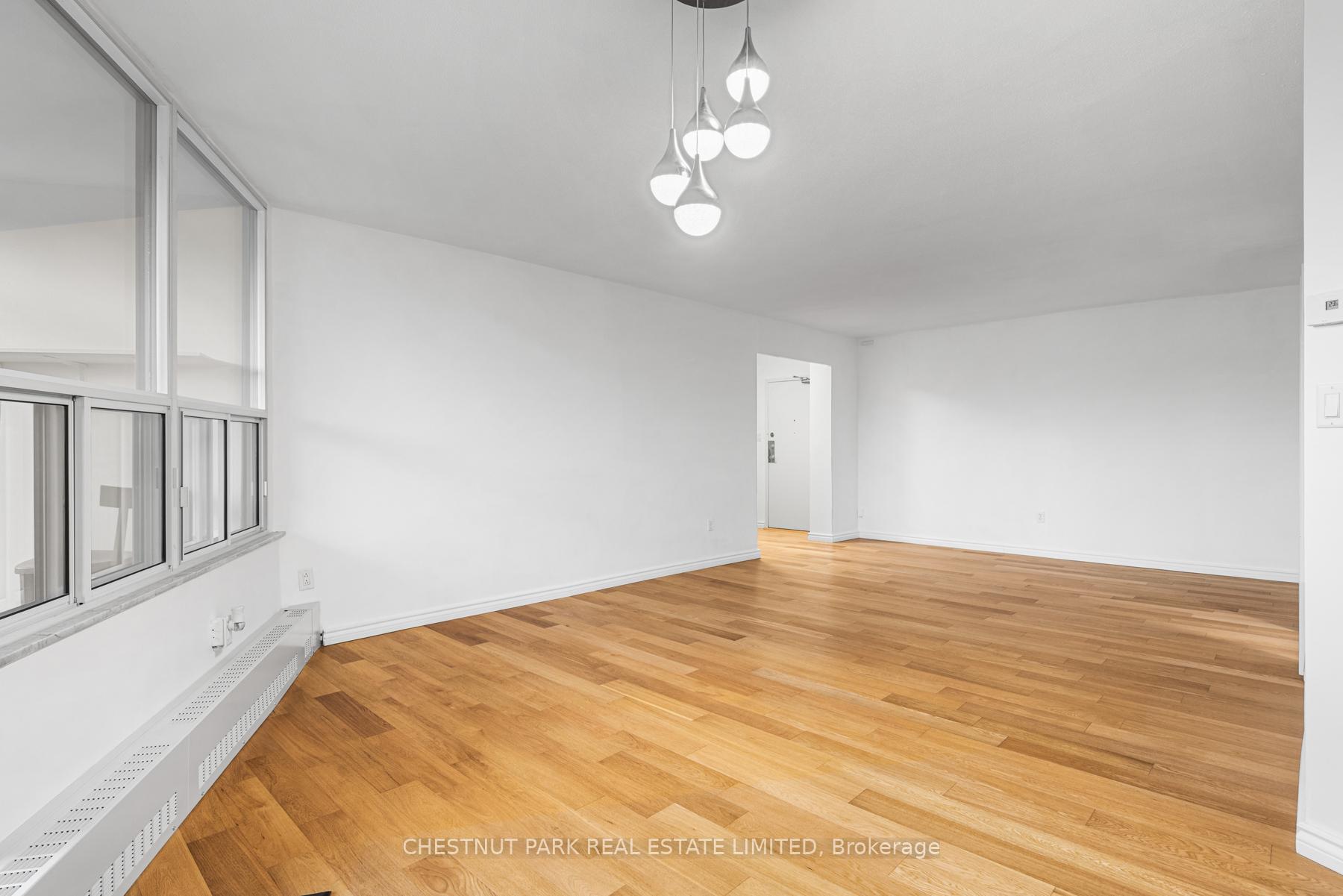 60 Pavane Linkway Unit 206
