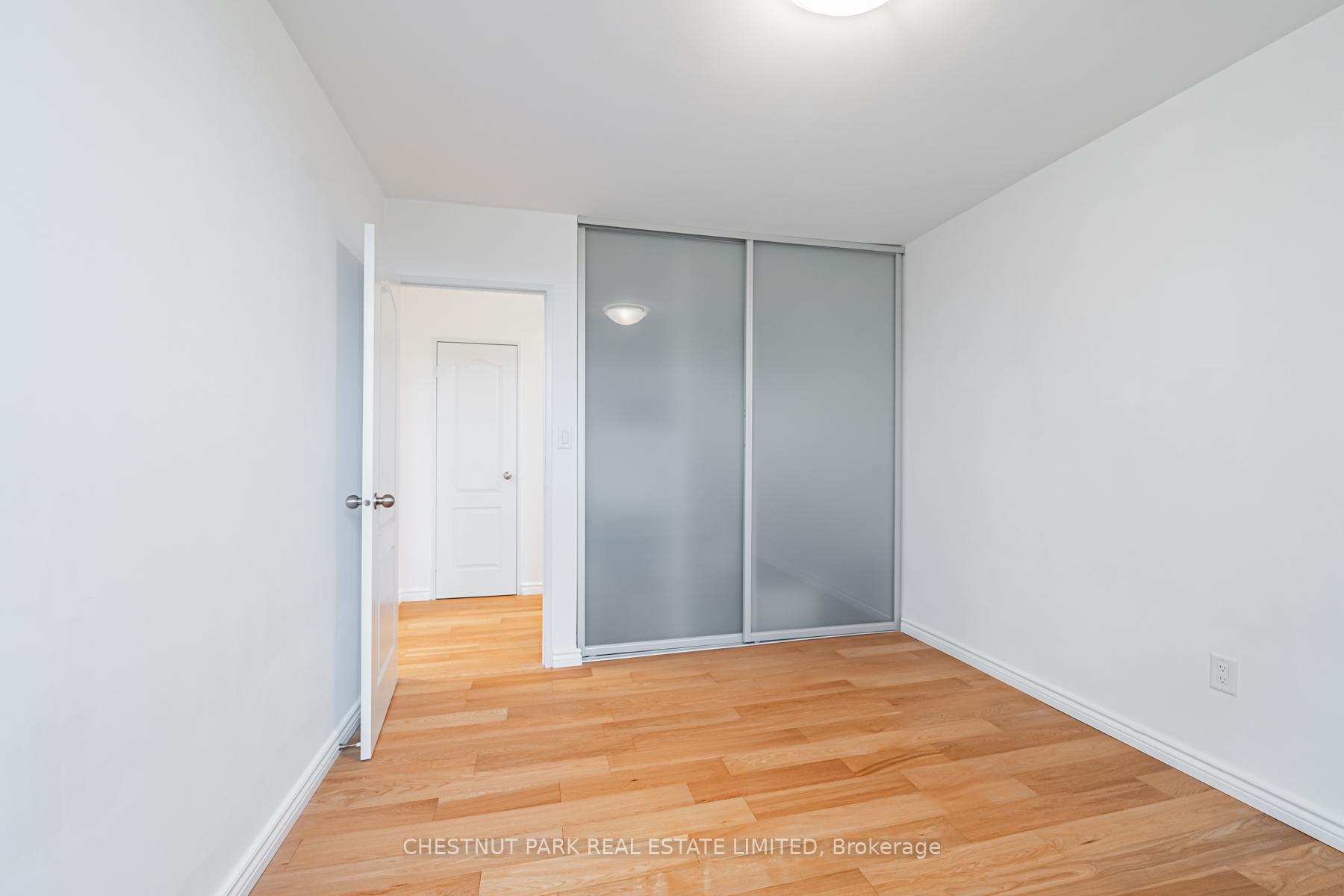 60 Pavane Linkway Unit 206