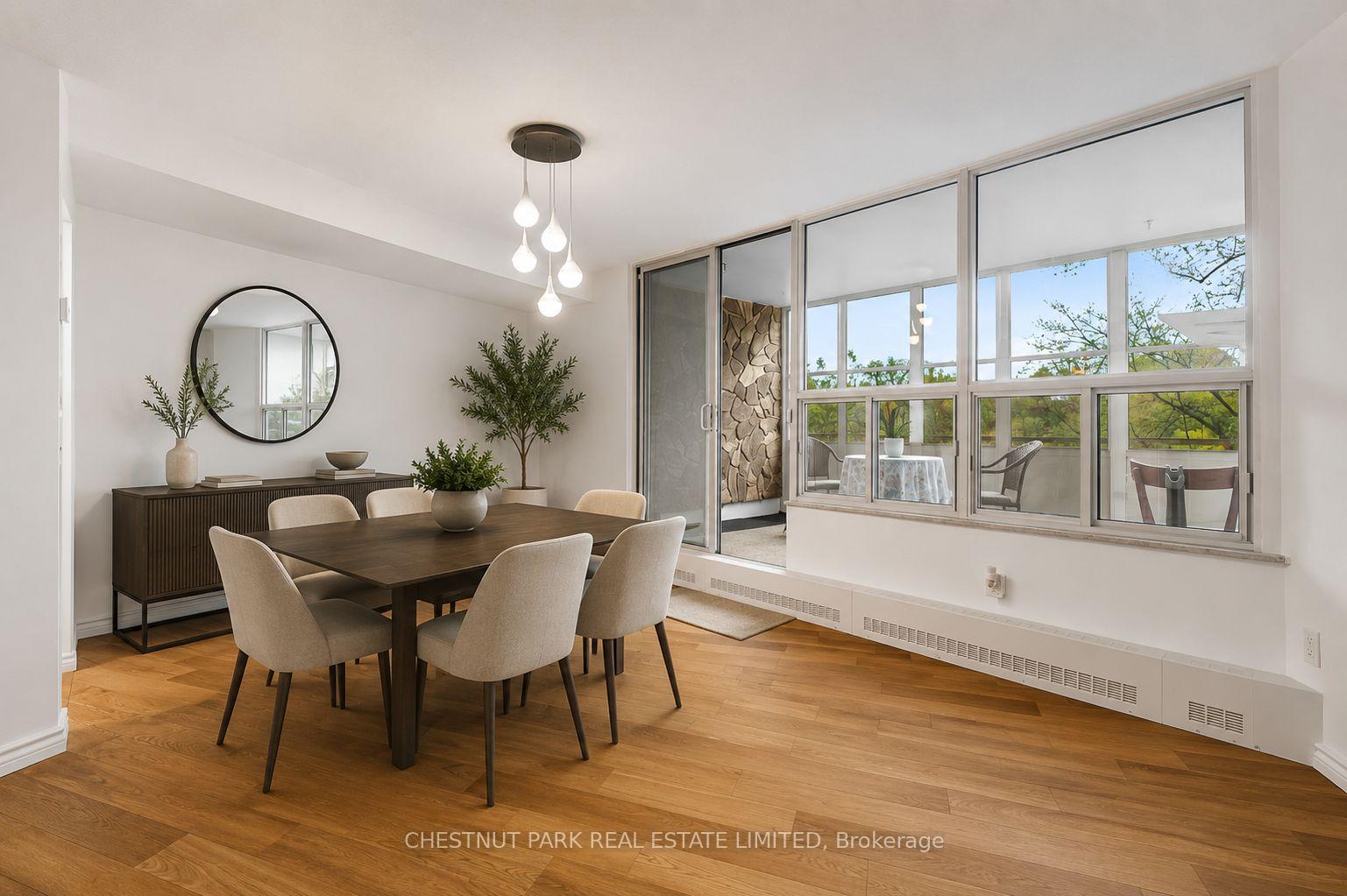 60 Pavane Linkway Unit 206