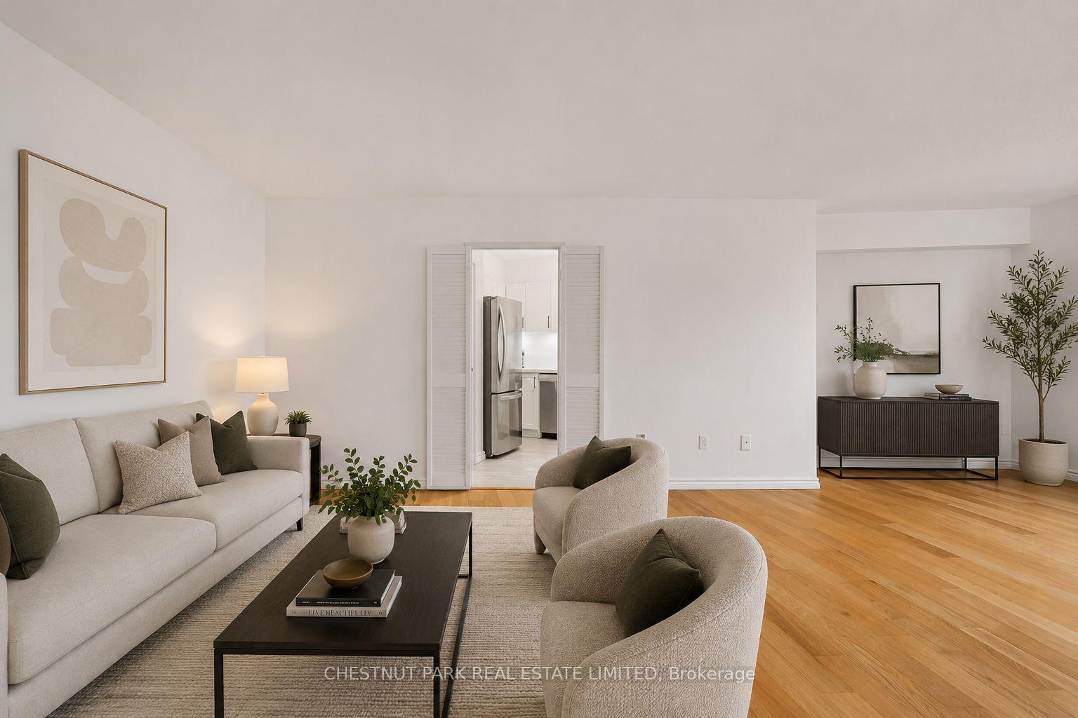 60 Pavane Linkway Unit 206