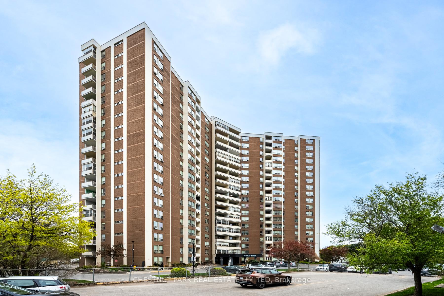 60 Pavane Linkway Unit 206