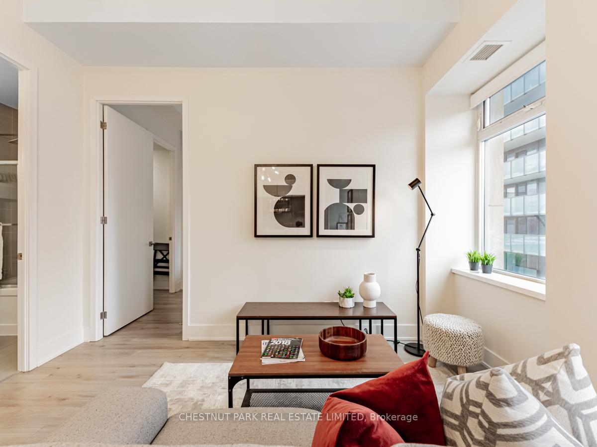 111 St Clair Avenue 420, Toronto Unit: 420
